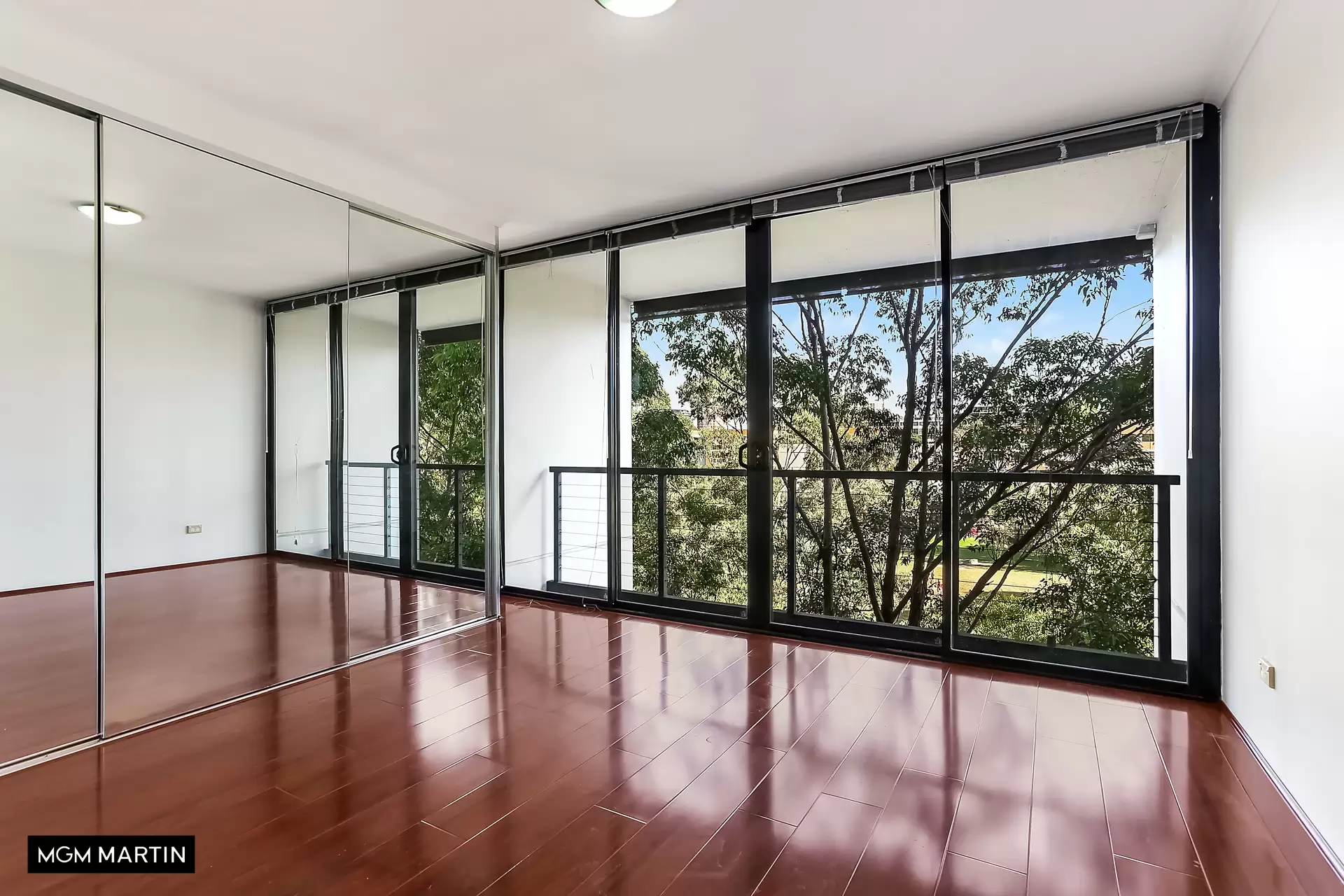 44/2 Levy Walk, Zetland Leased by MGM Martin - image 1