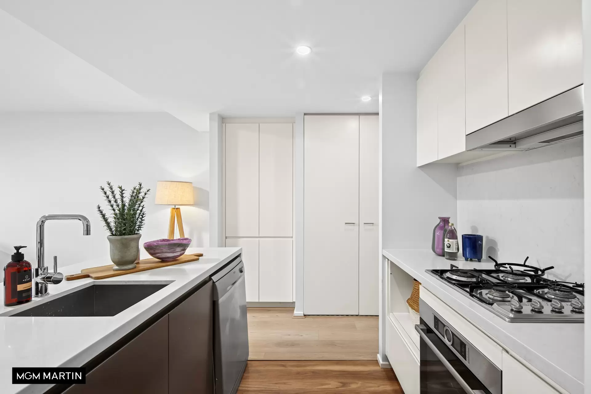 30/30 Gadigal Avenue, Zetland Sold by MGM Martin - image 1