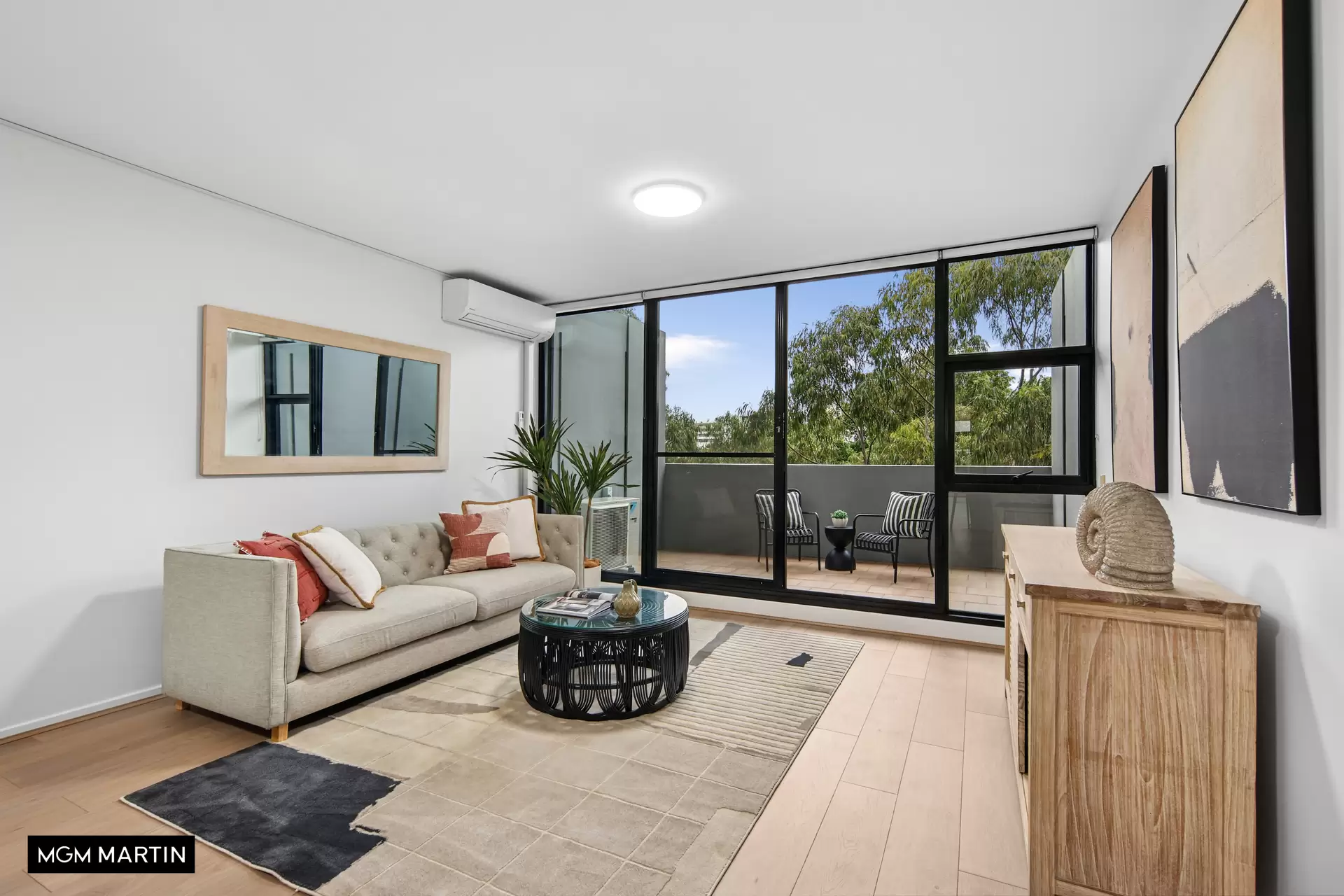 30/30 Gadigal Avenue, Zetland Sold by MGM Martin - image 1