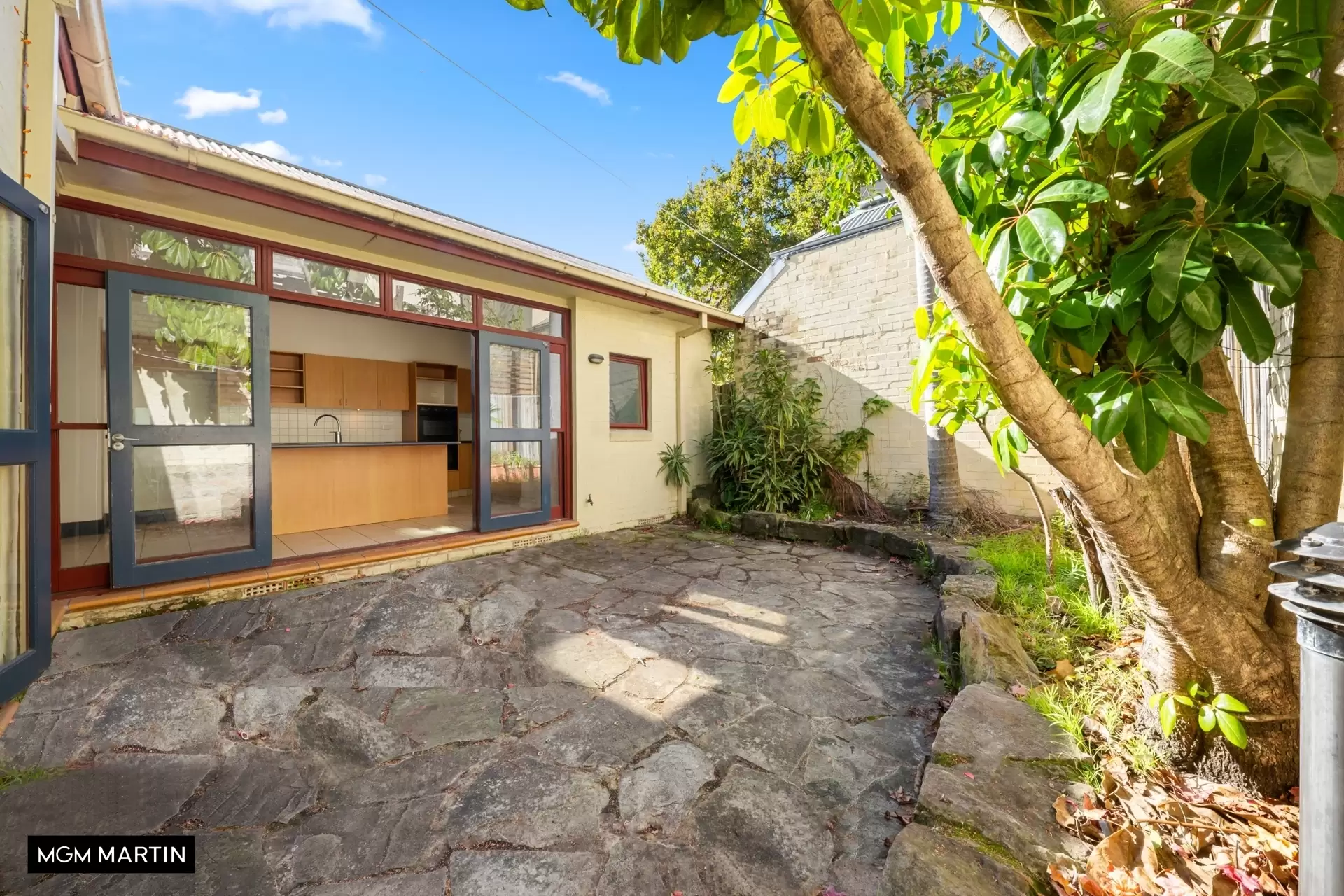 5 Bathurst Street, Woollahra Sold by MGM Martin - image 1