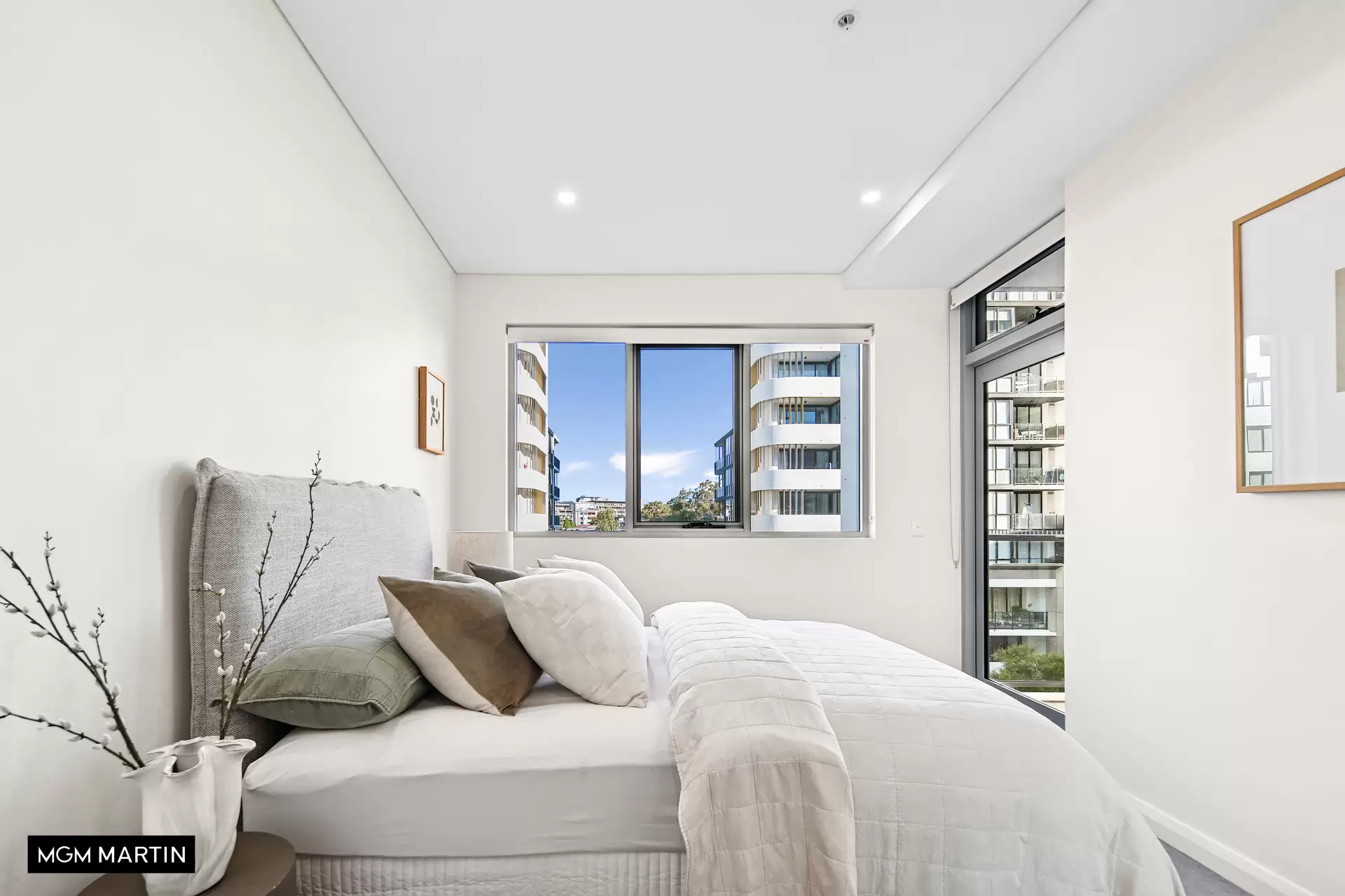 509/70 Regent Street, Kogarah Sold by MGM Martin - image 1