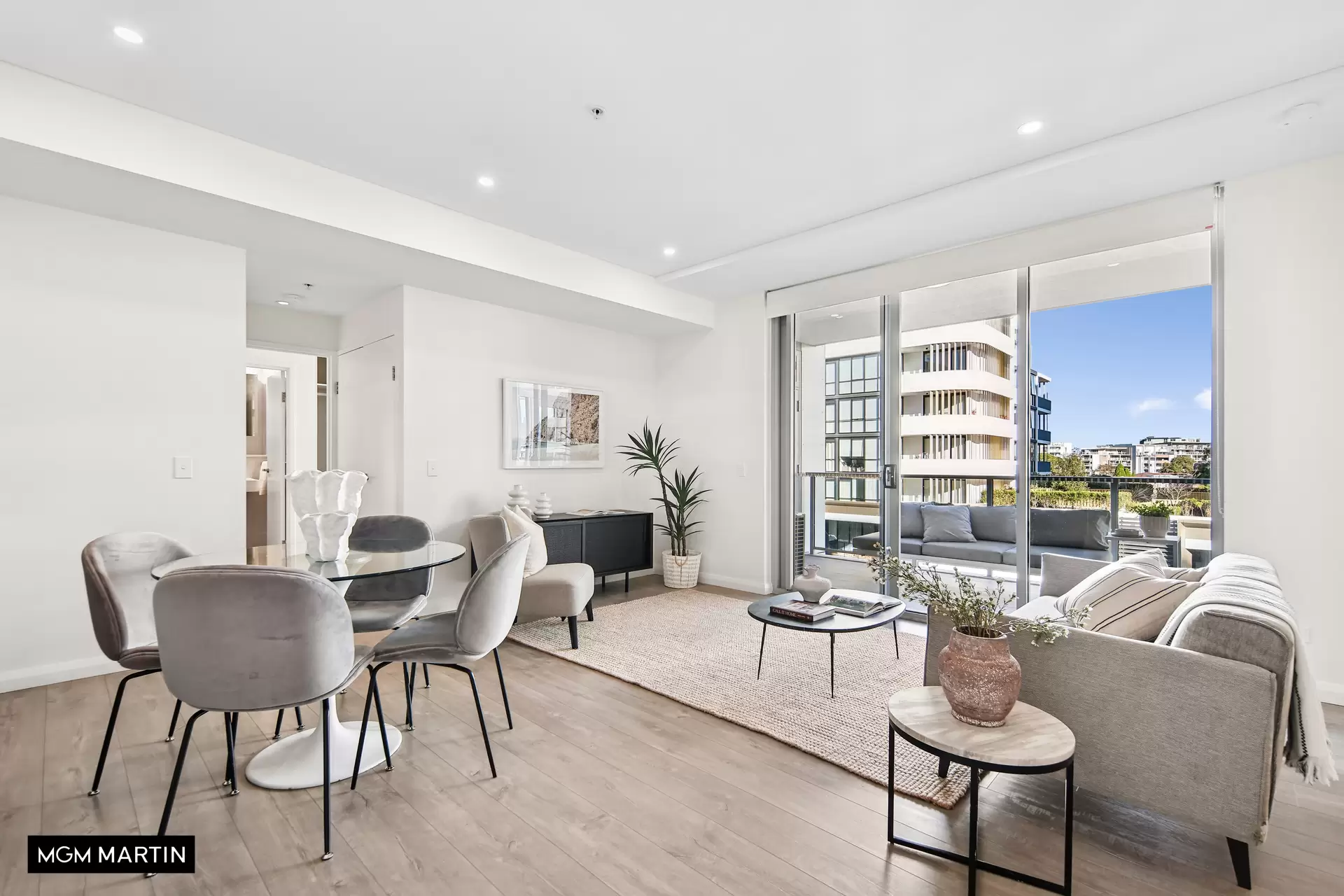 509/70 Regent Street, Kogarah Sold by MGM Martin - image 1