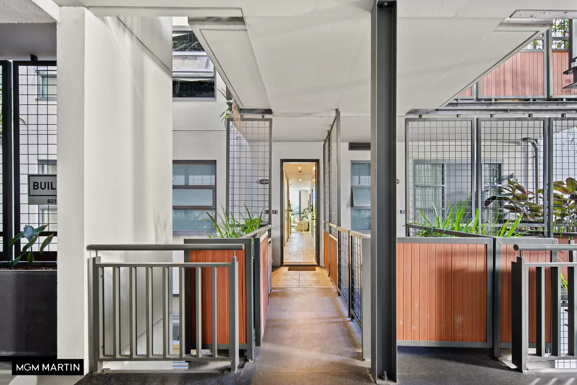 B214/810 Elizabeth Street, Waterloo Sold by MGM Martin - image 1