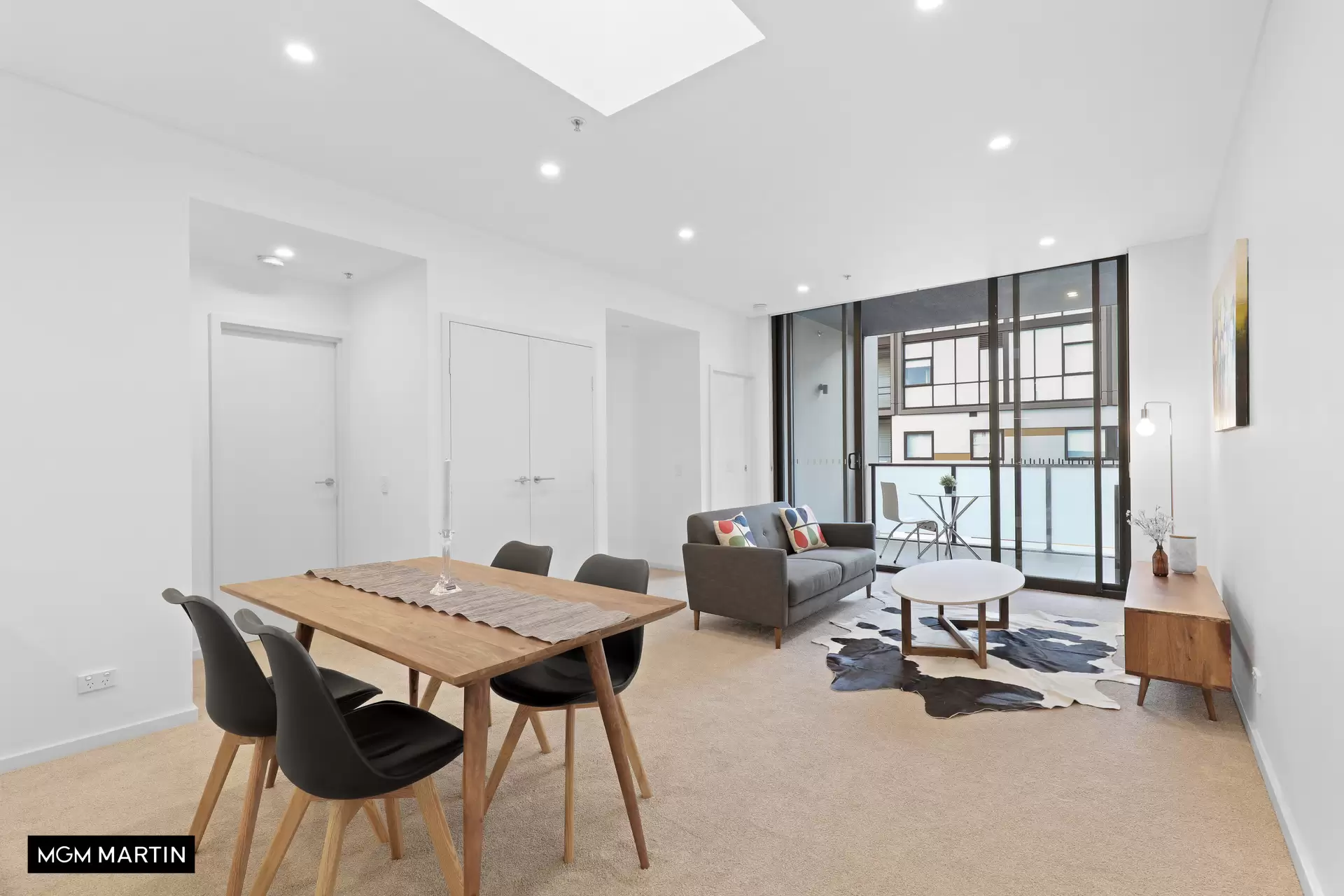 616/1 George Julius Avenue, Zetland Sold by MGM Martin - image 1