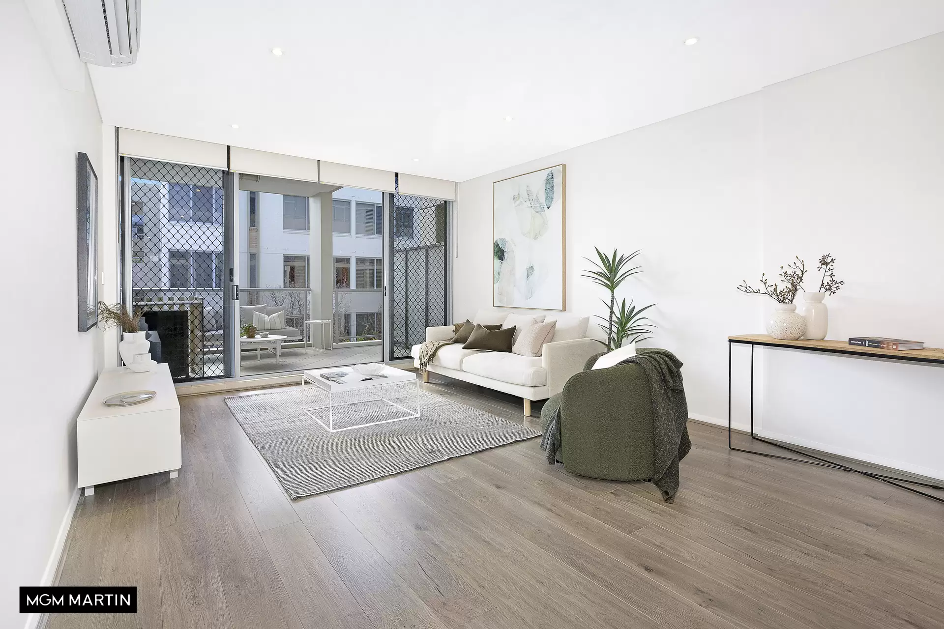 193/635 Gardeners Road, Mascot Sold by MGM Martin - image 1