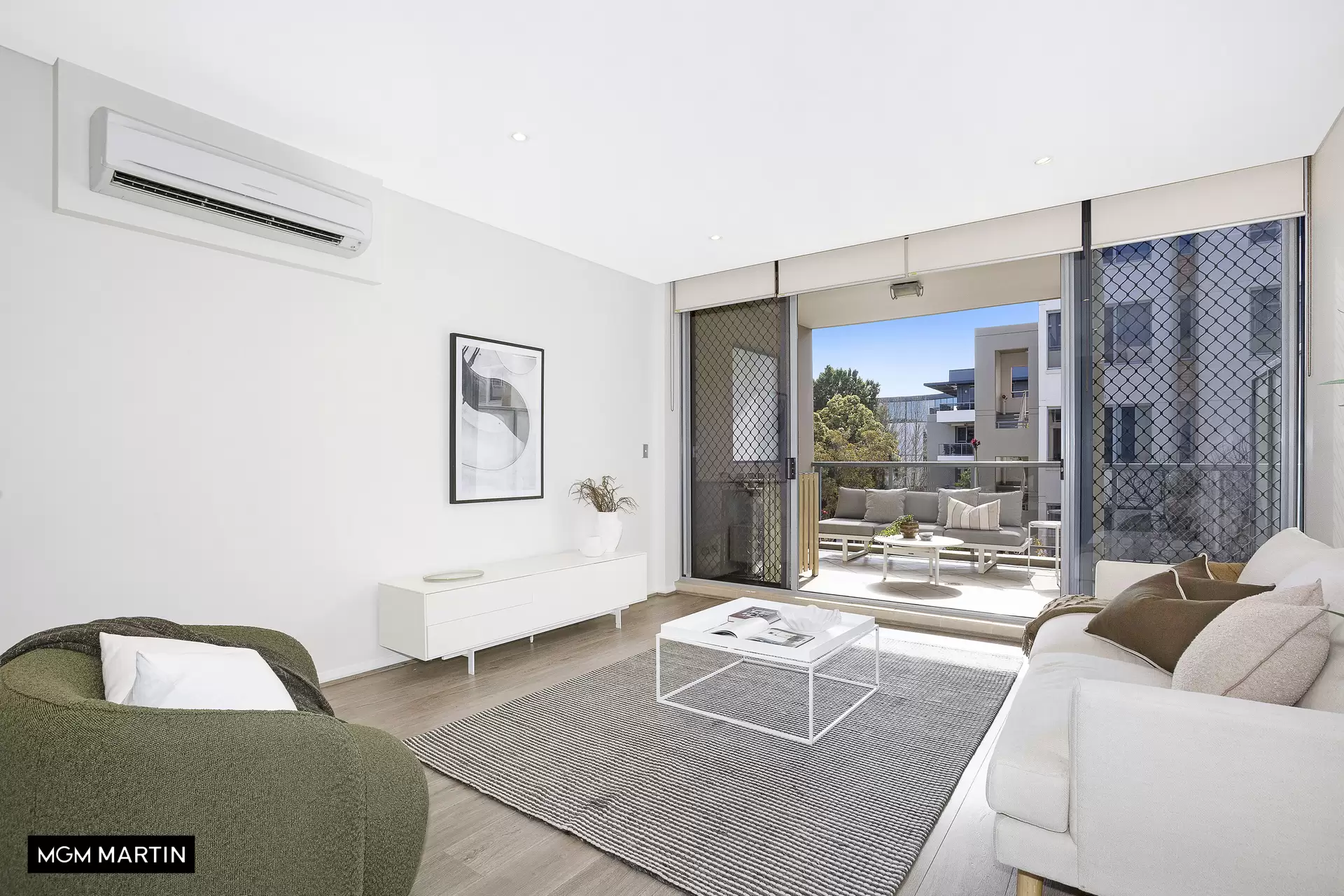 193/635 Gardeners Road, Mascot Sold by MGM Martin - image 1