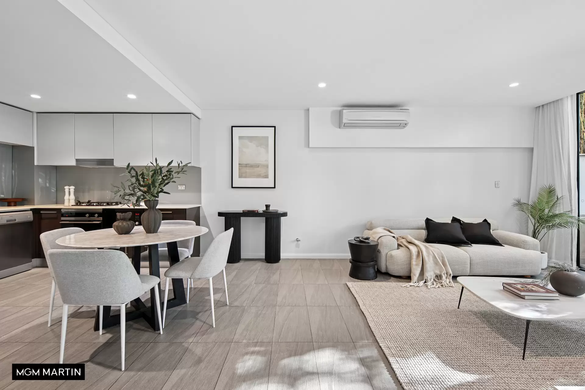 15/27-41 Wyndham Street, Alexandria Sold by MGM Martin - image 1