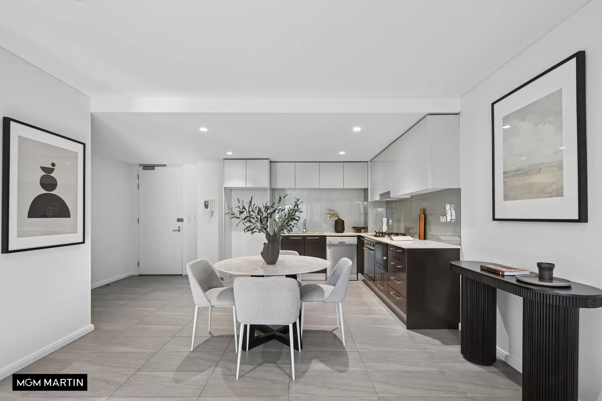 15/27-41 Wyndham Street, Alexandria Sold by MGM Martin - image 1