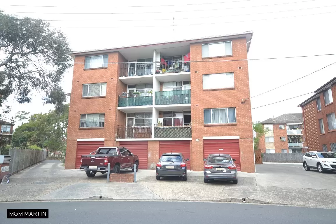 5/26 Barber Avenue, Eastlakes Leased by MGM Martin - image 1
