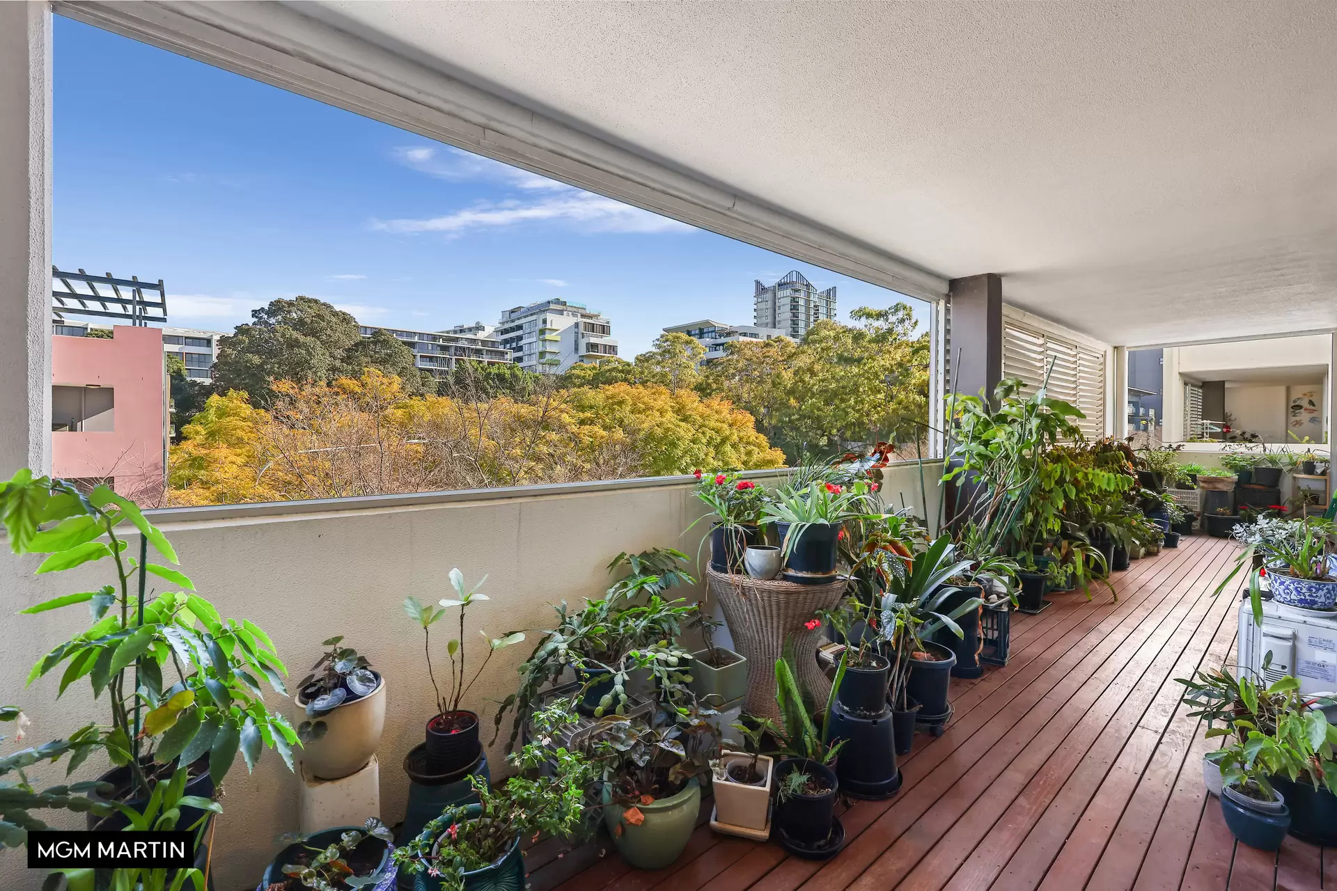 31/4 Grandstand Parade, Zetland Sold by MGM Martin - image 1