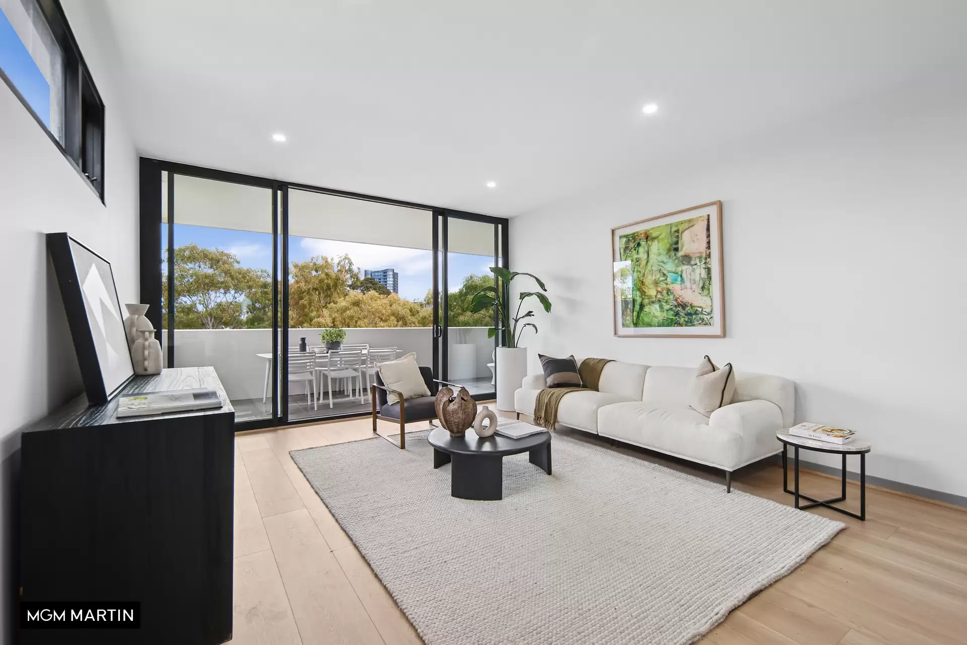 2601/98 Joynton Avenue, Zetland Sold by MGM Martin - image 1