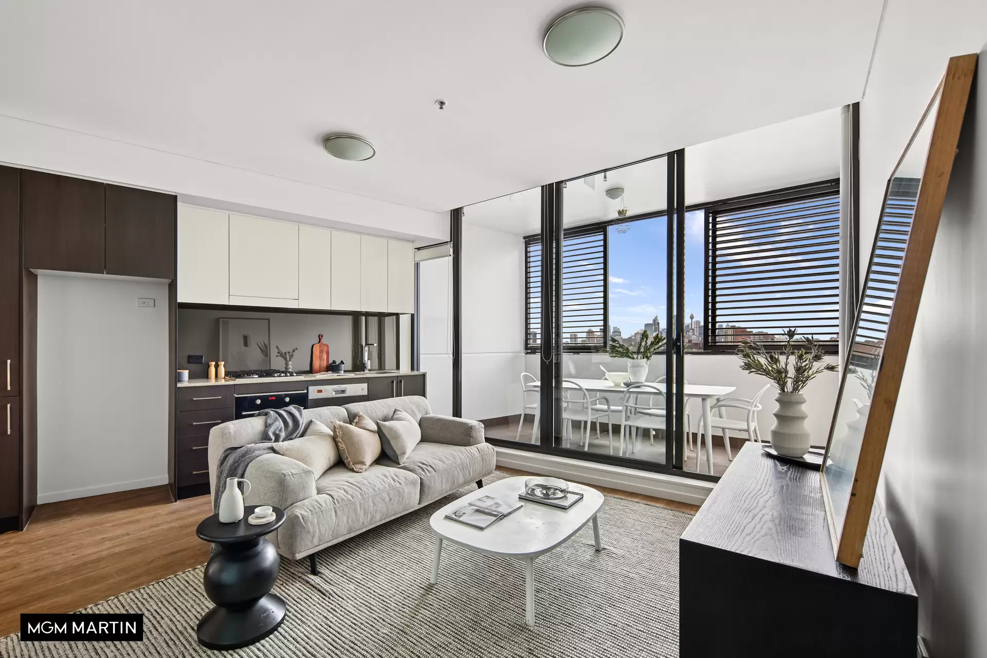1024/5 O'Dea Avenue, Zetland Sold by MGM Martin - image 1