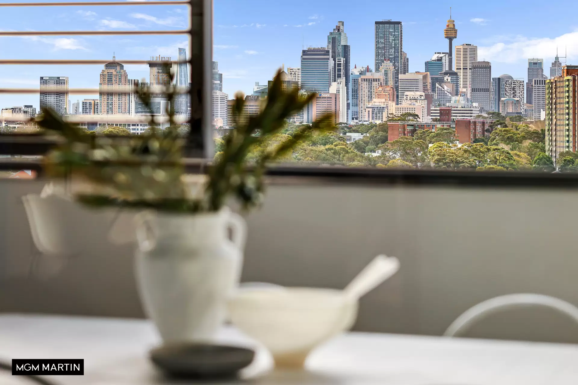 1024/5 O'Dea Avenue, Zetland Sold by MGM Martin - image 1