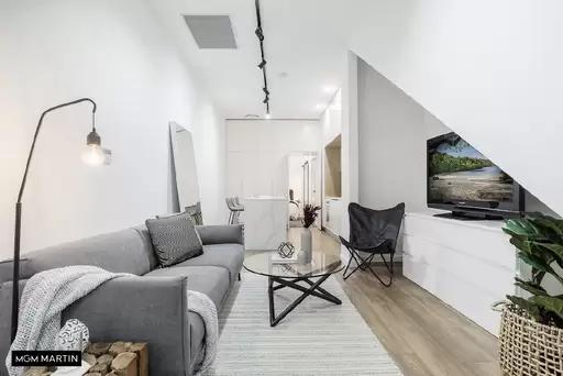3/11A Lachlan Street, Waterloo Sold by MGM Martin