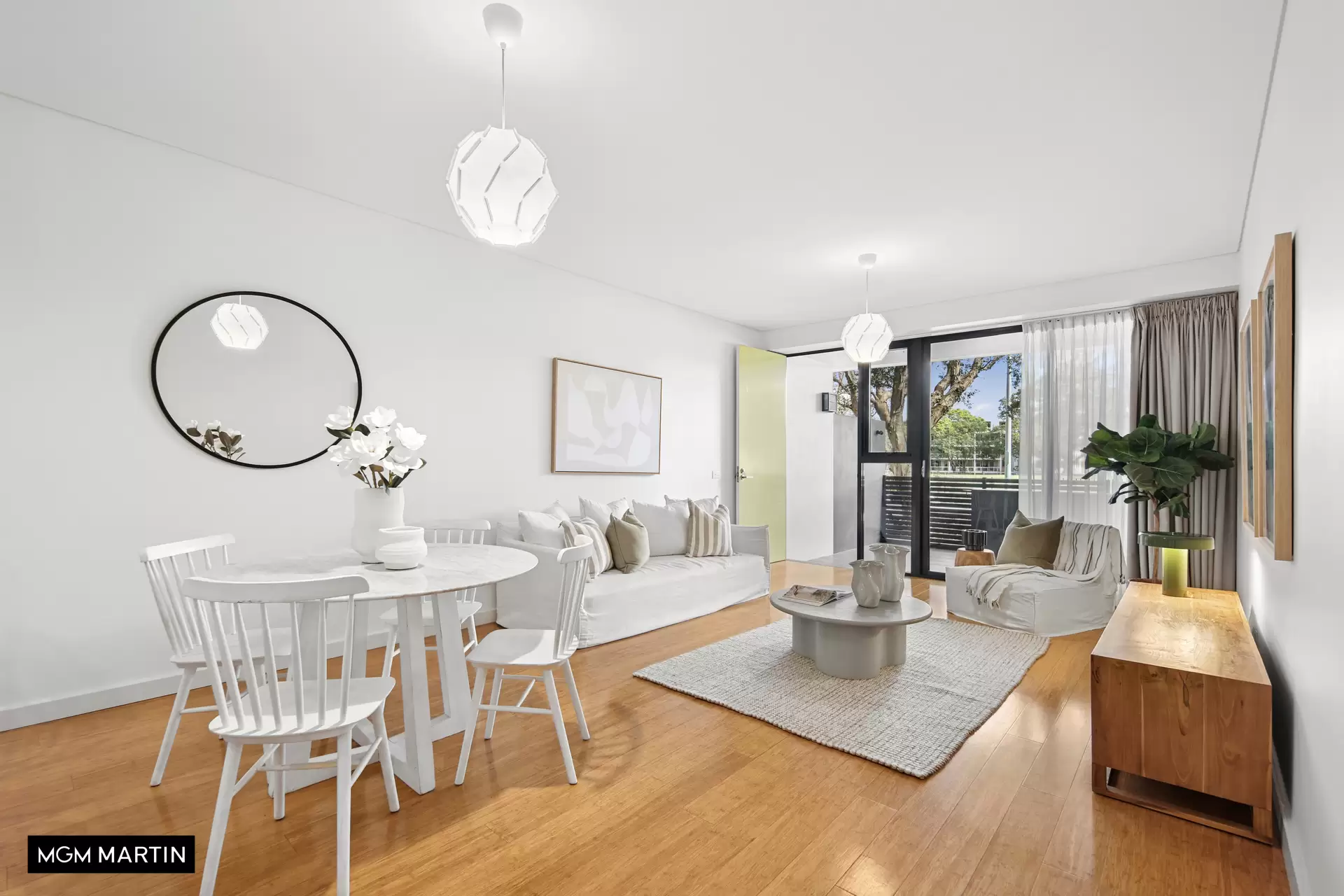 826e Elizabeth Street, Waterloo Sold by MGM Martin - image 1