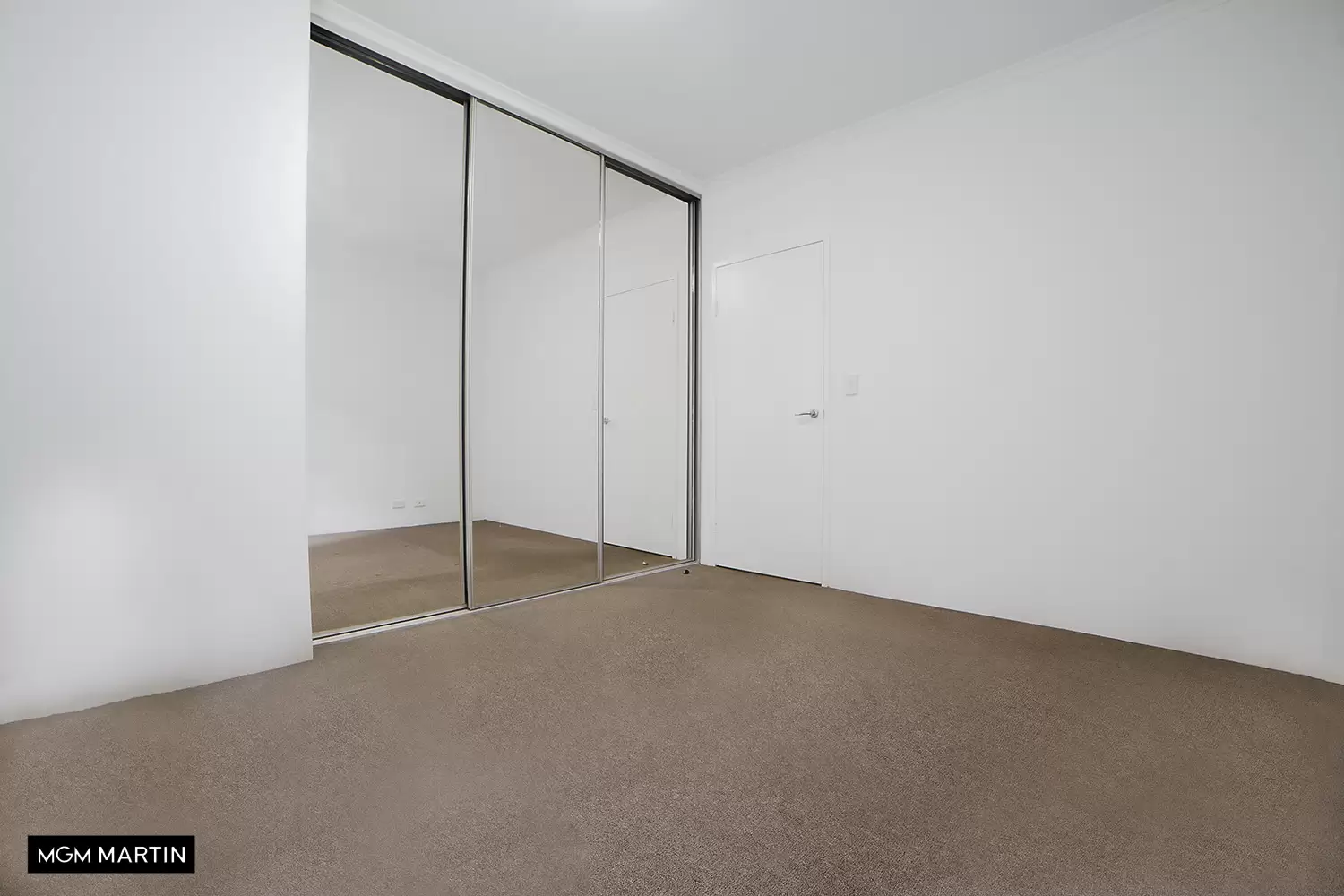 2/3 Victoria Park Parade, Zetland Leased by MGM Martin - image 1