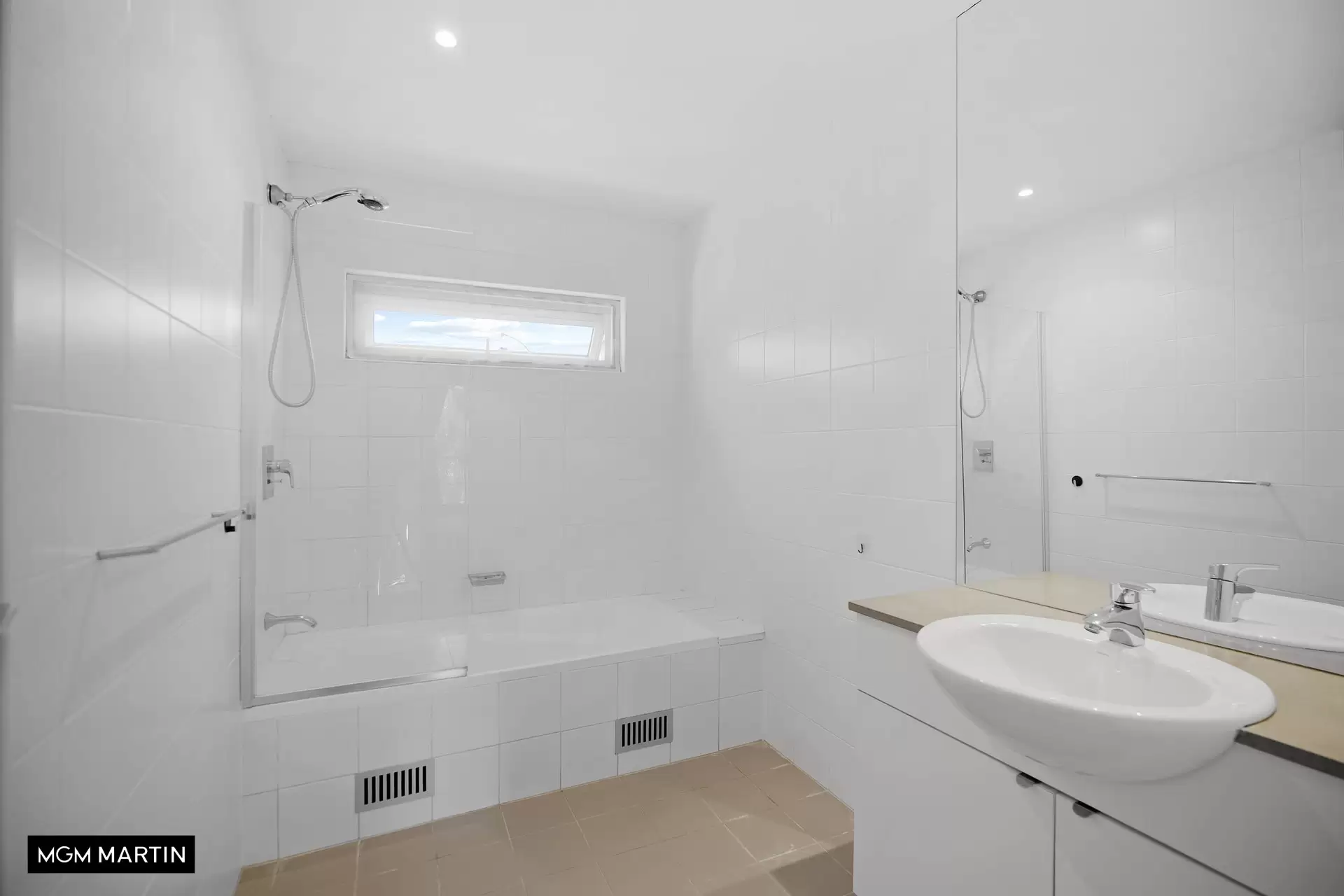 101/5A Victoria Park Parade, Zetland Leased by MGM Martin - image 1