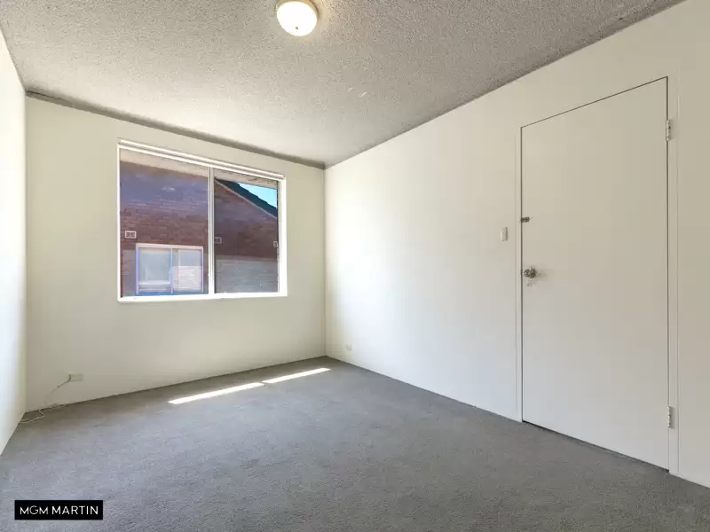 10/8 Maloney Street, Eastlakes Leased by MGM Martin - image 1