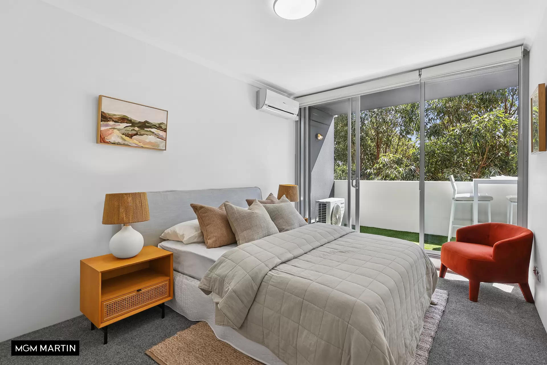 44/2 Hutchinson Walk, Zetland Sold by MGM Martin - image 1