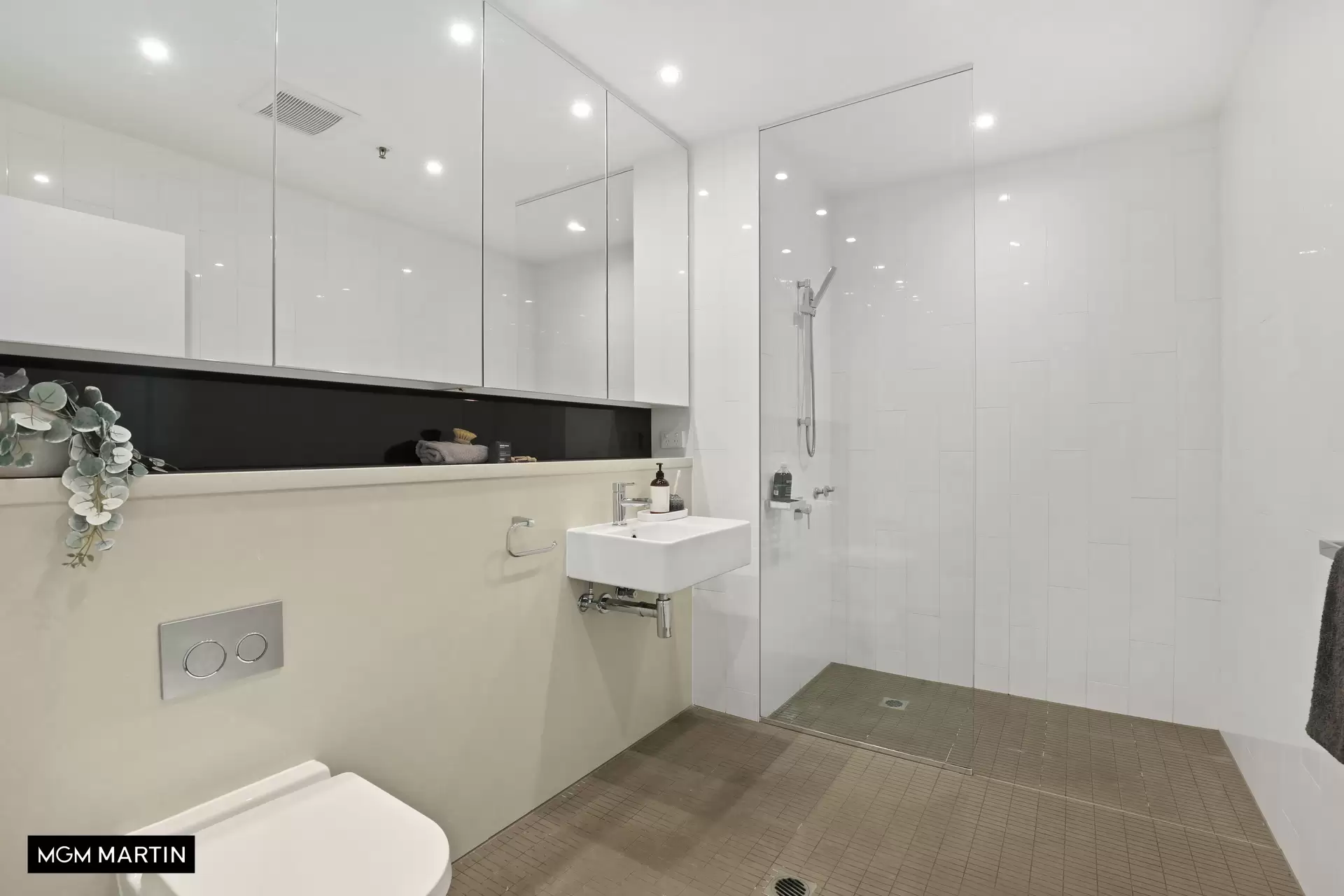86/6A Defries Avenue, Zetland Sold by MGM Martin - image 1