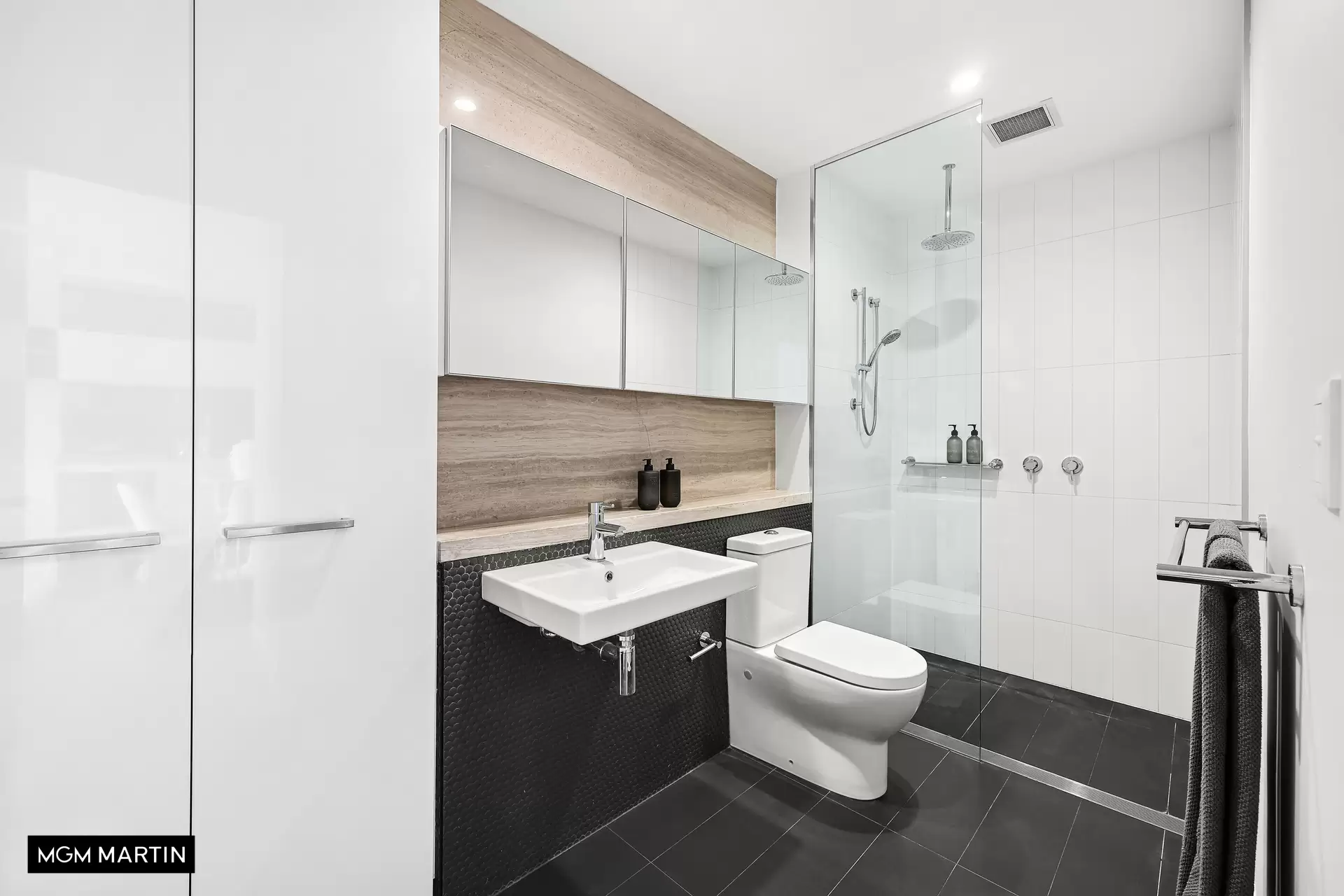 308/850 Bourke Street, Waterloo Sold by MGM Martin - image 1