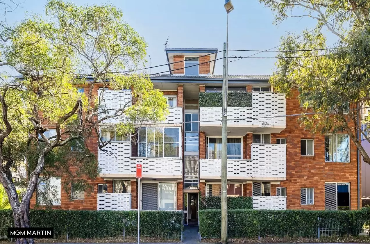 4/16 Evans Avenue, Eastlakes Leased by MGM Martin - image 1