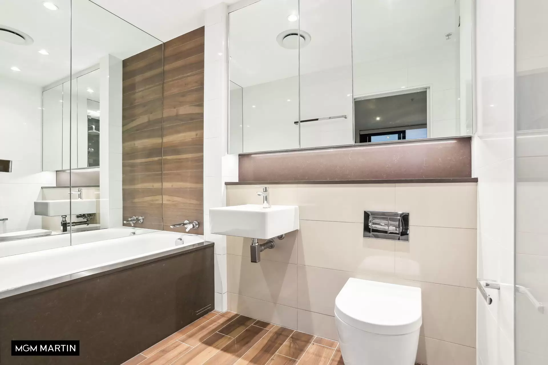 102/659  Gardeners Road, Mascot Leased by MGM Martin - image 1