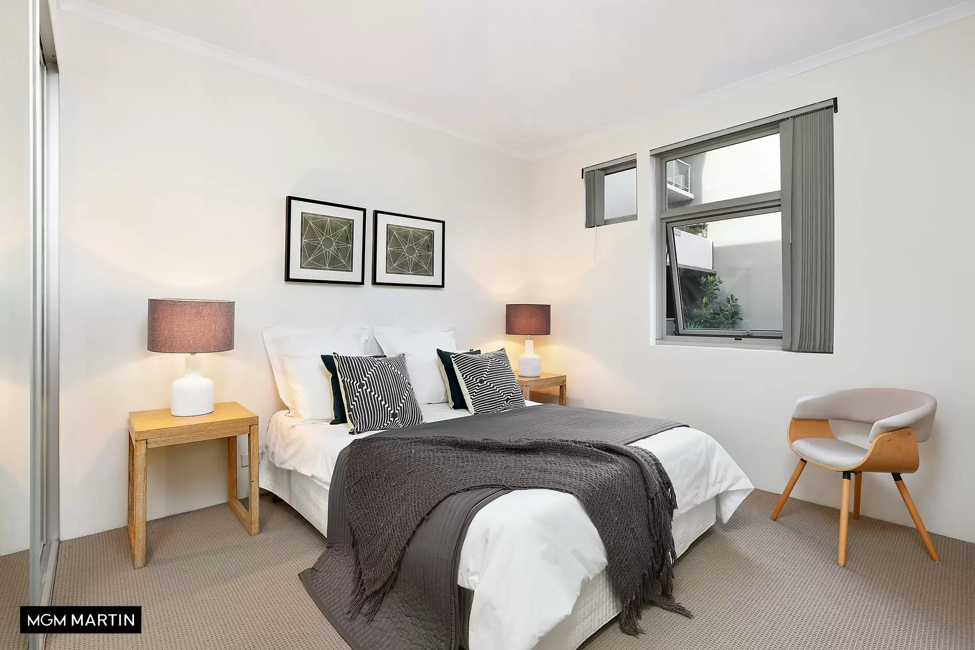 12/6b Grandstand Parade, Zetland Leased by MGM Martin - image 1