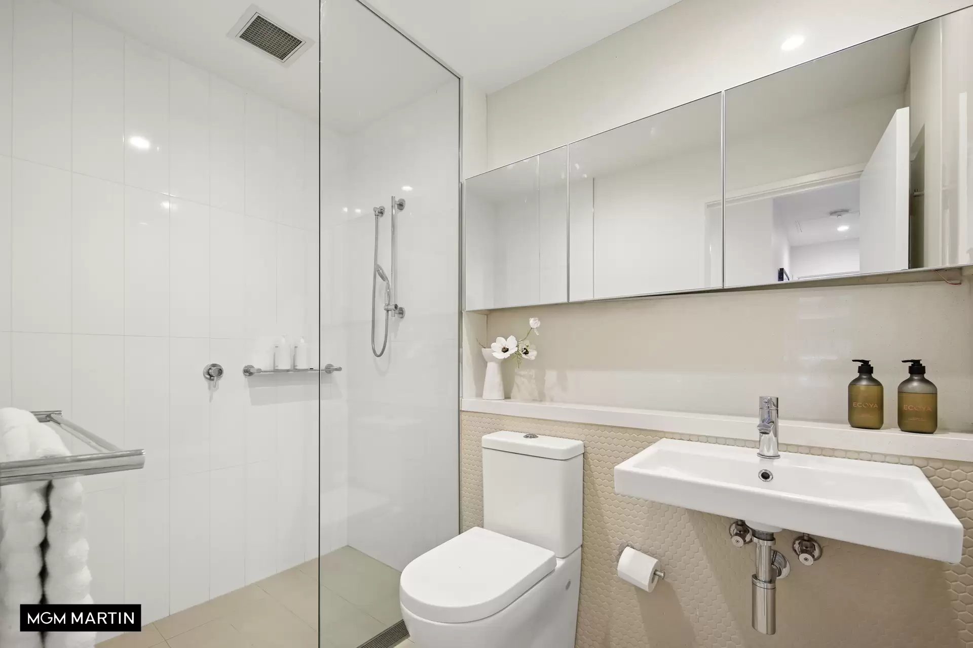 207/20 Dunkerley Place, Waterloo Sold by MGM Martin - image 1