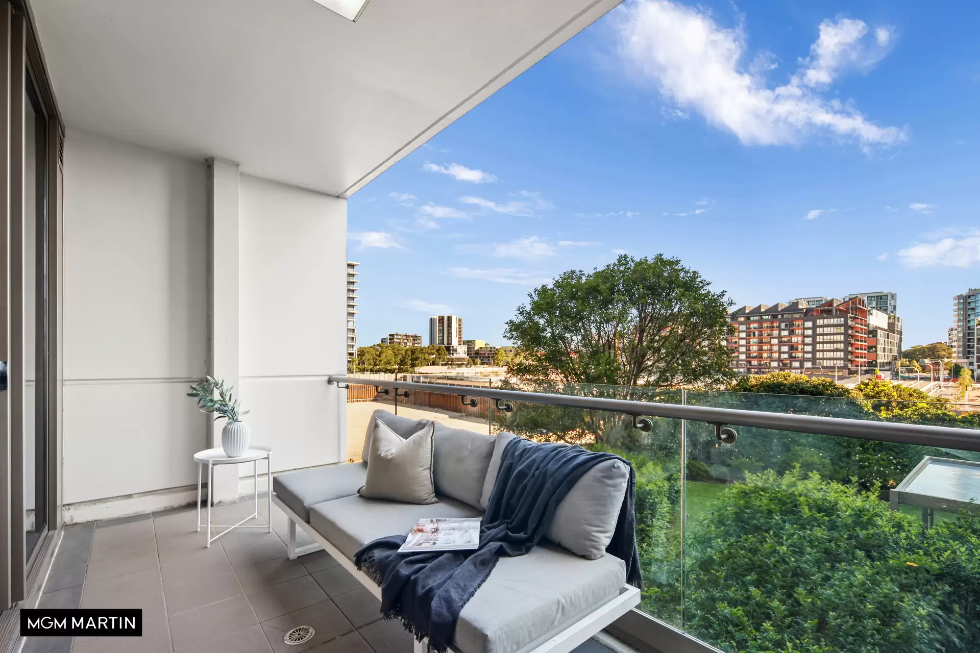254/1 Kirby Walk, Zetland Sold by MGM Martin - image 1