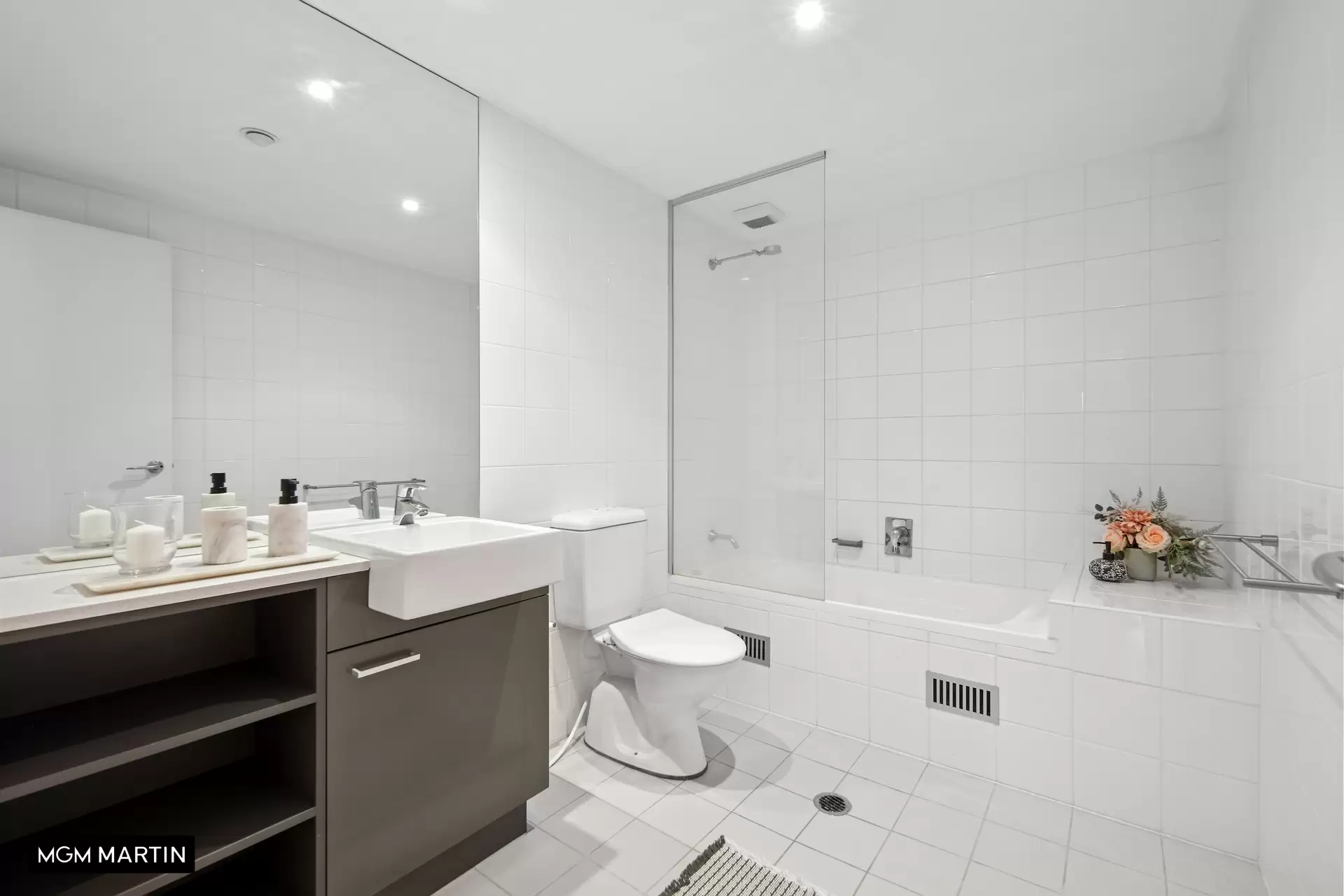 94/3 Defries Avenue, Zetland Sold by MGM Martin - image 1