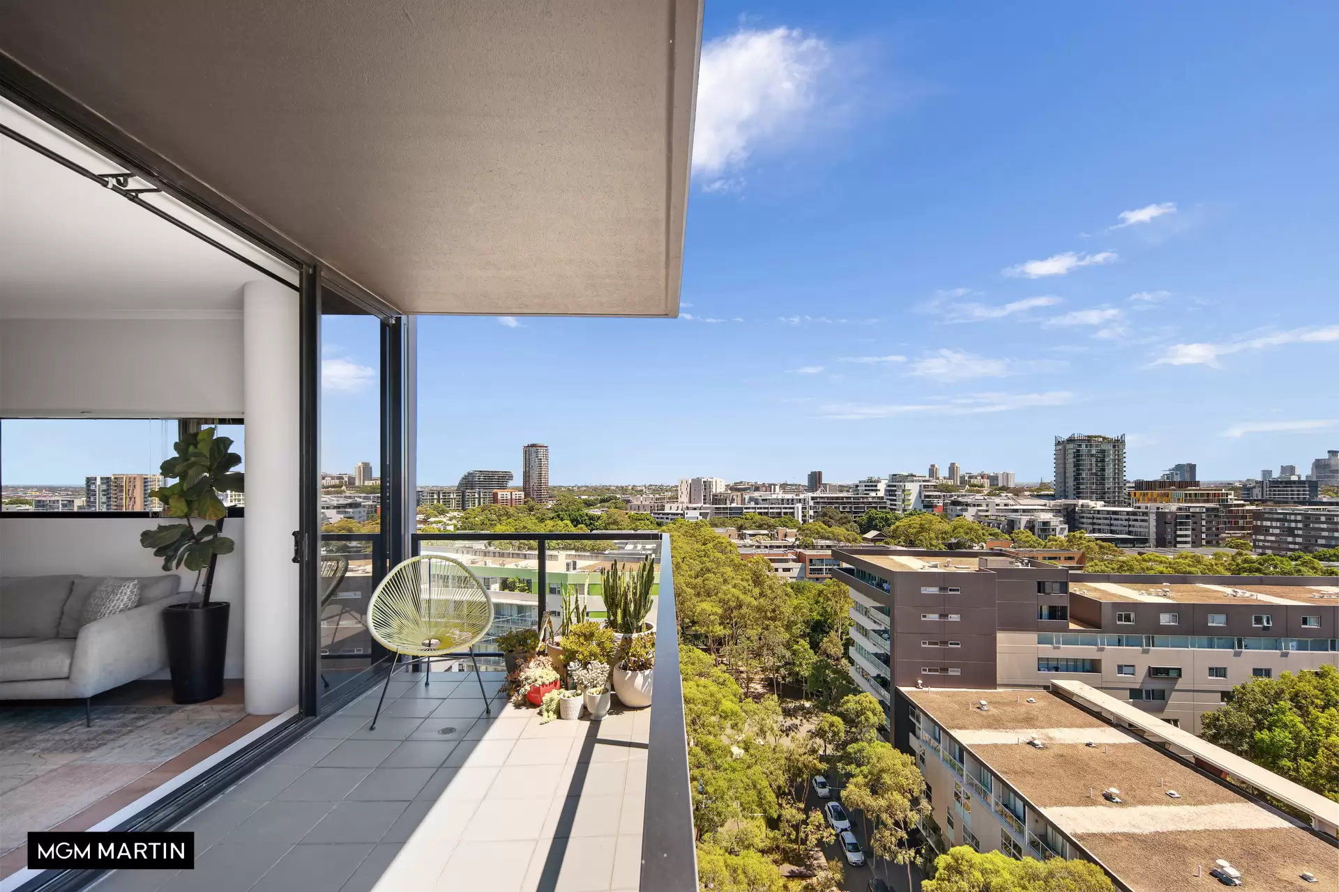 94/3 Defries Avenue, Zetland Sold by MGM Martin - image 1