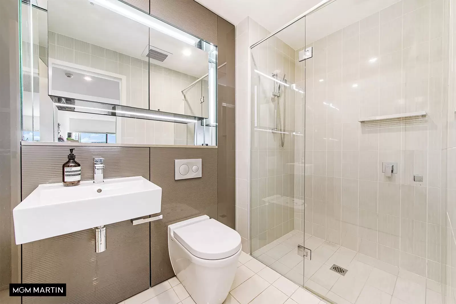 1208/3 George Julius Avenue, Zetland Sold by MGM Martin - image 1