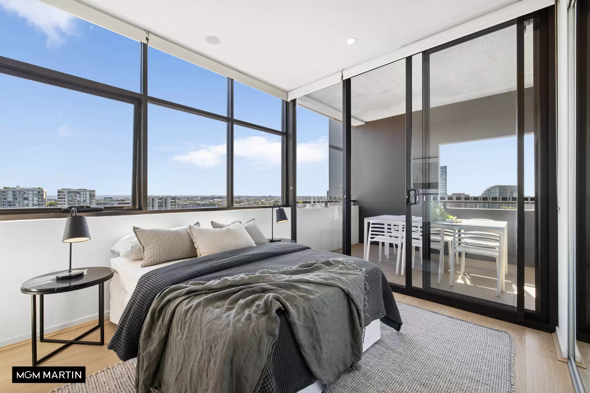 1208/3 George Julius Avenue, Zetland Sold by MGM Martin - image 1