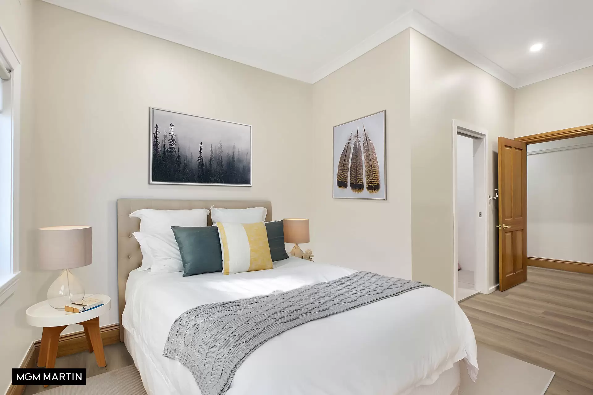 31 Allens Parade, Bondi Junction Leased by MGM Martin - image 1