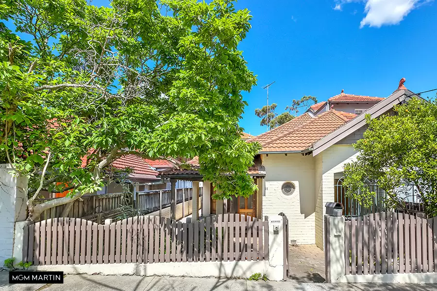 31 Allens Parade, Bondi Junction Leased by MGM Martin - image 1