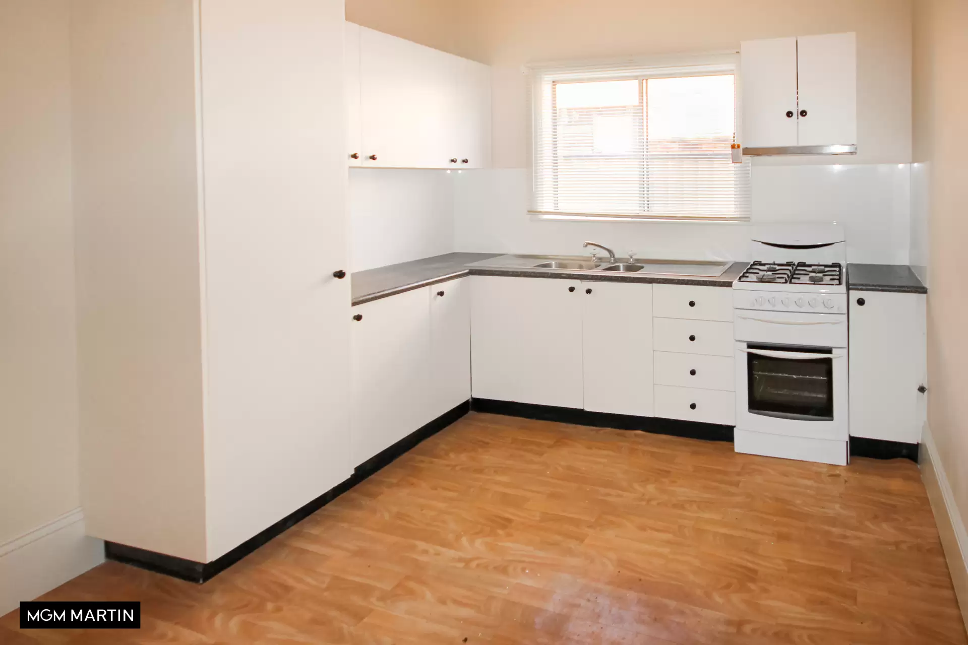 25 Harris Street, Rosebery Leased by MGM Martin - image 1
