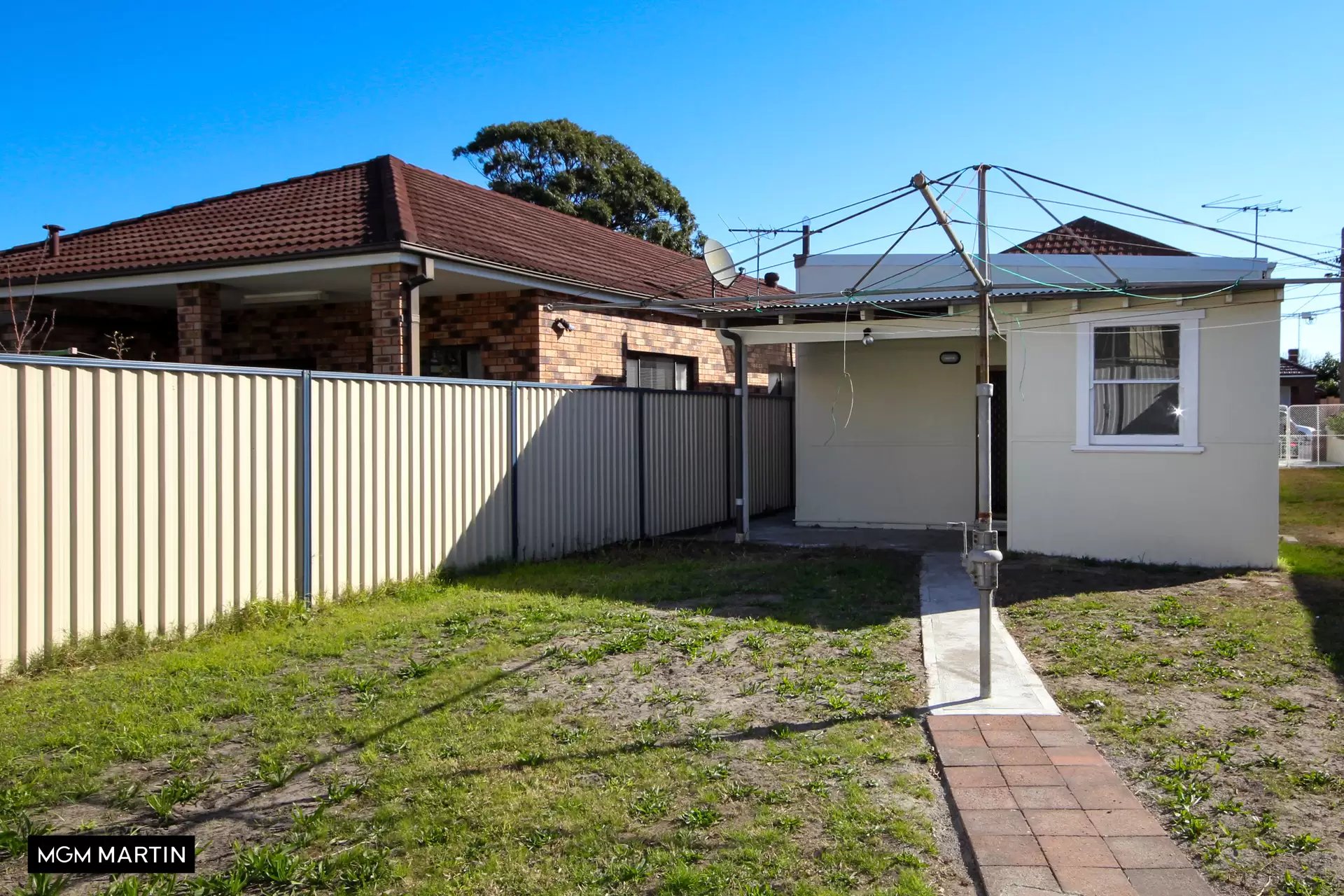 25 Harris Street, Rosebery Leased by MGM Martin - image 1