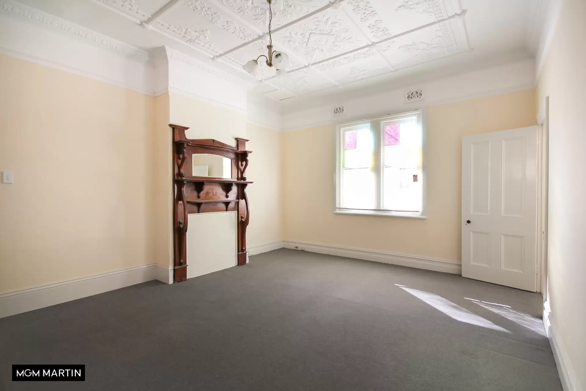25 Harris Street, Rosebery Leased by MGM Martin - image 1