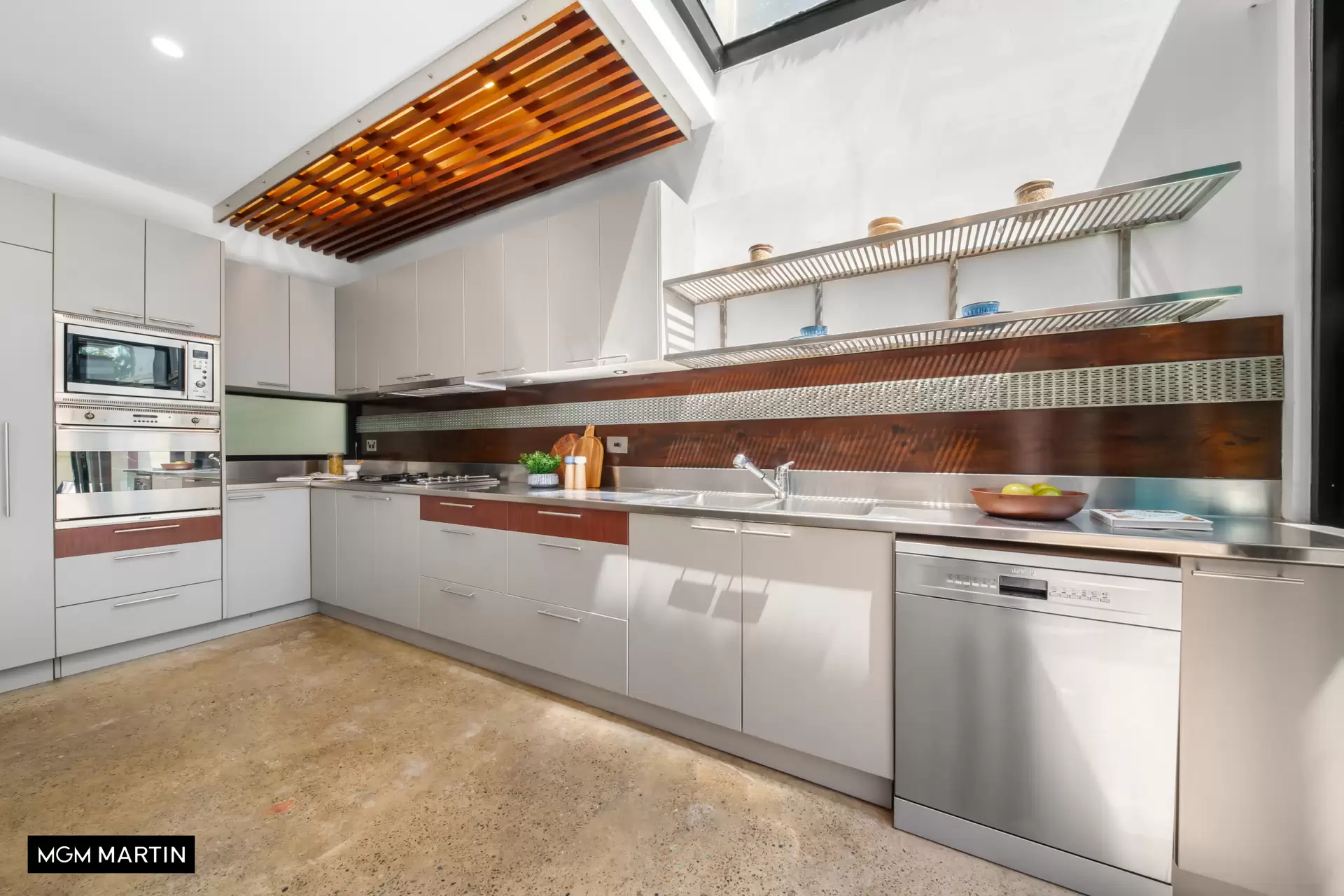 25 Gowrie Street, Newtown Sold by MGM Martin - image 1