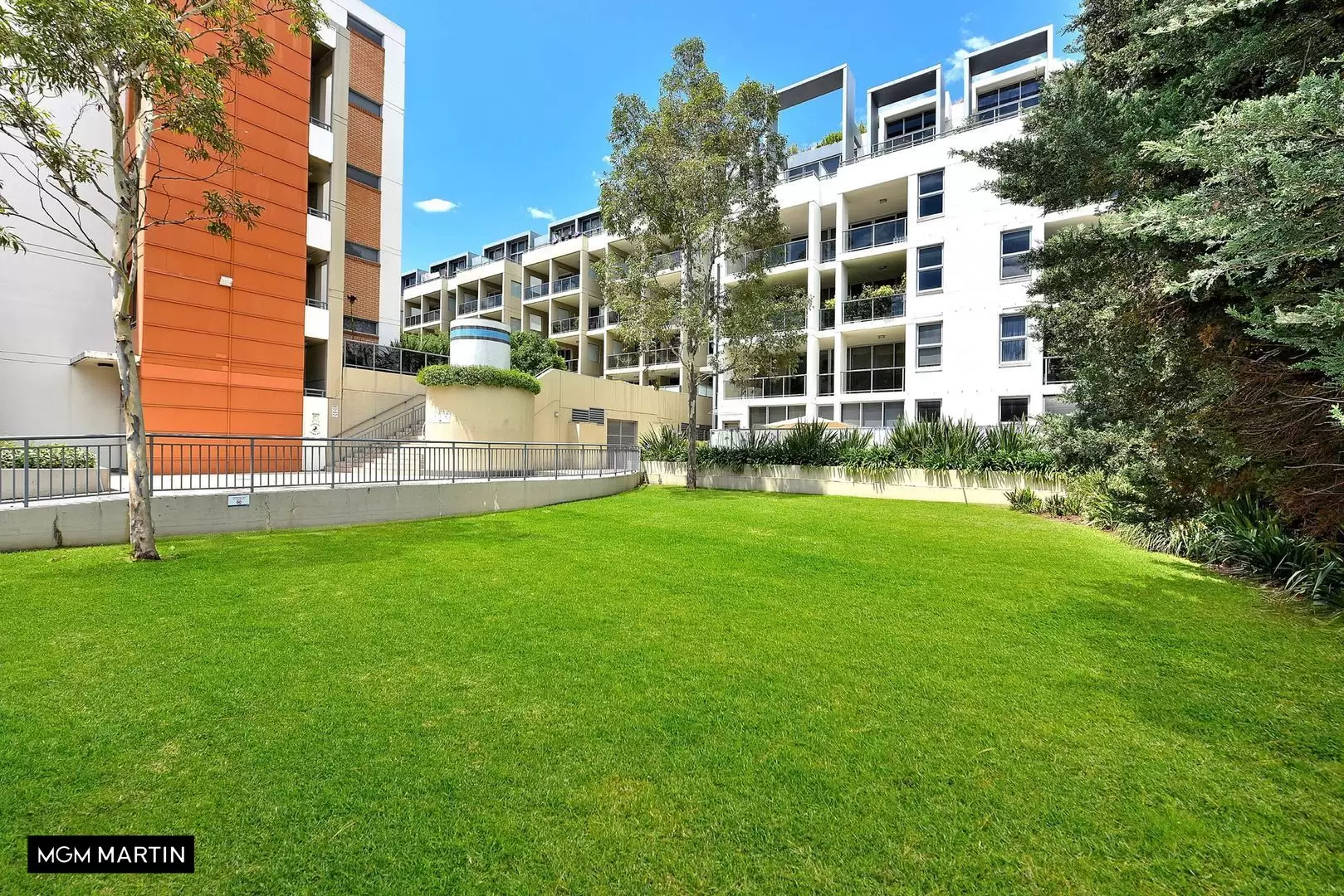 165/635 Gardeners Road, Mascot Sold by MGM Martin - image 1