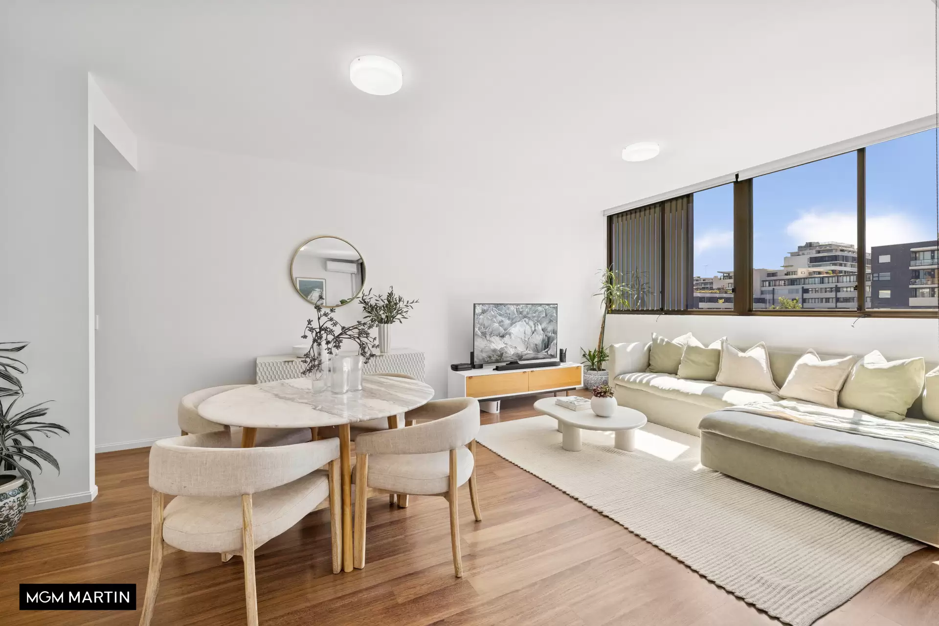 403/2 Victoria Park Parade, Zetland Sold by MGM Martin - image 1