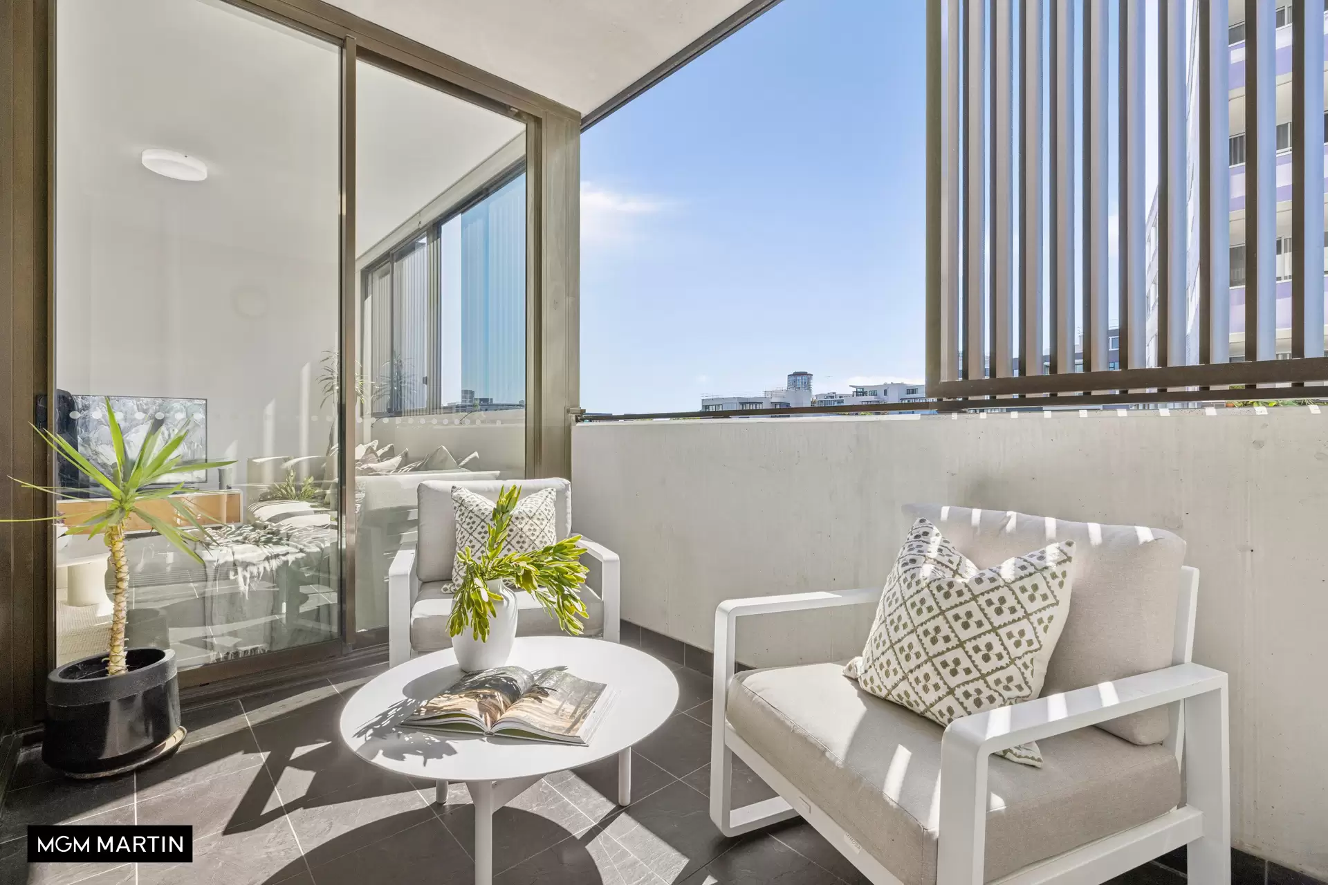 403/2 Victoria Park Parade, Zetland Sold by MGM Martin - image 1