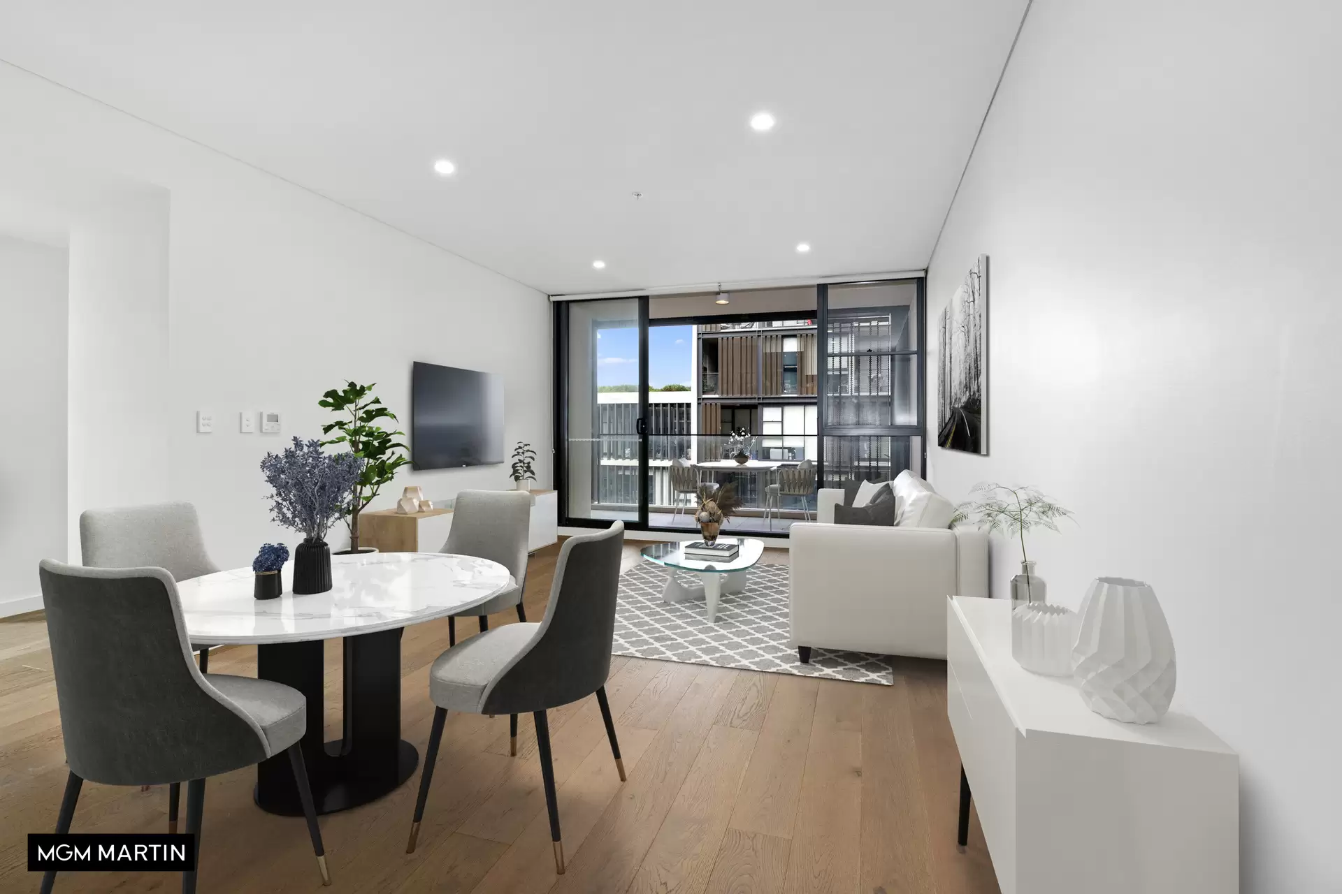 1315/8 Kingsborough Way, Zetland Leased by MGM Martin - image 1
