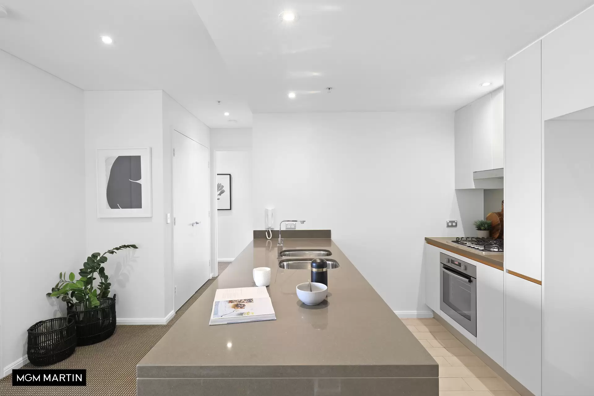 544/12 Victoria Park Parade, Zetland Leased by MGM Martin - image 1