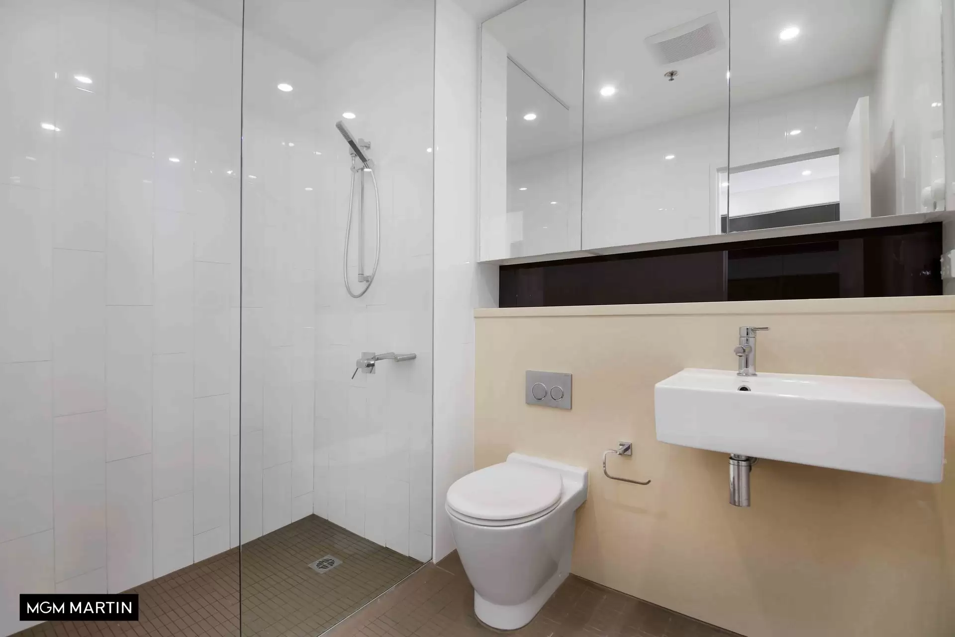 70/6A Defries Avenue, Zetland Leased by MGM Martin - image 1