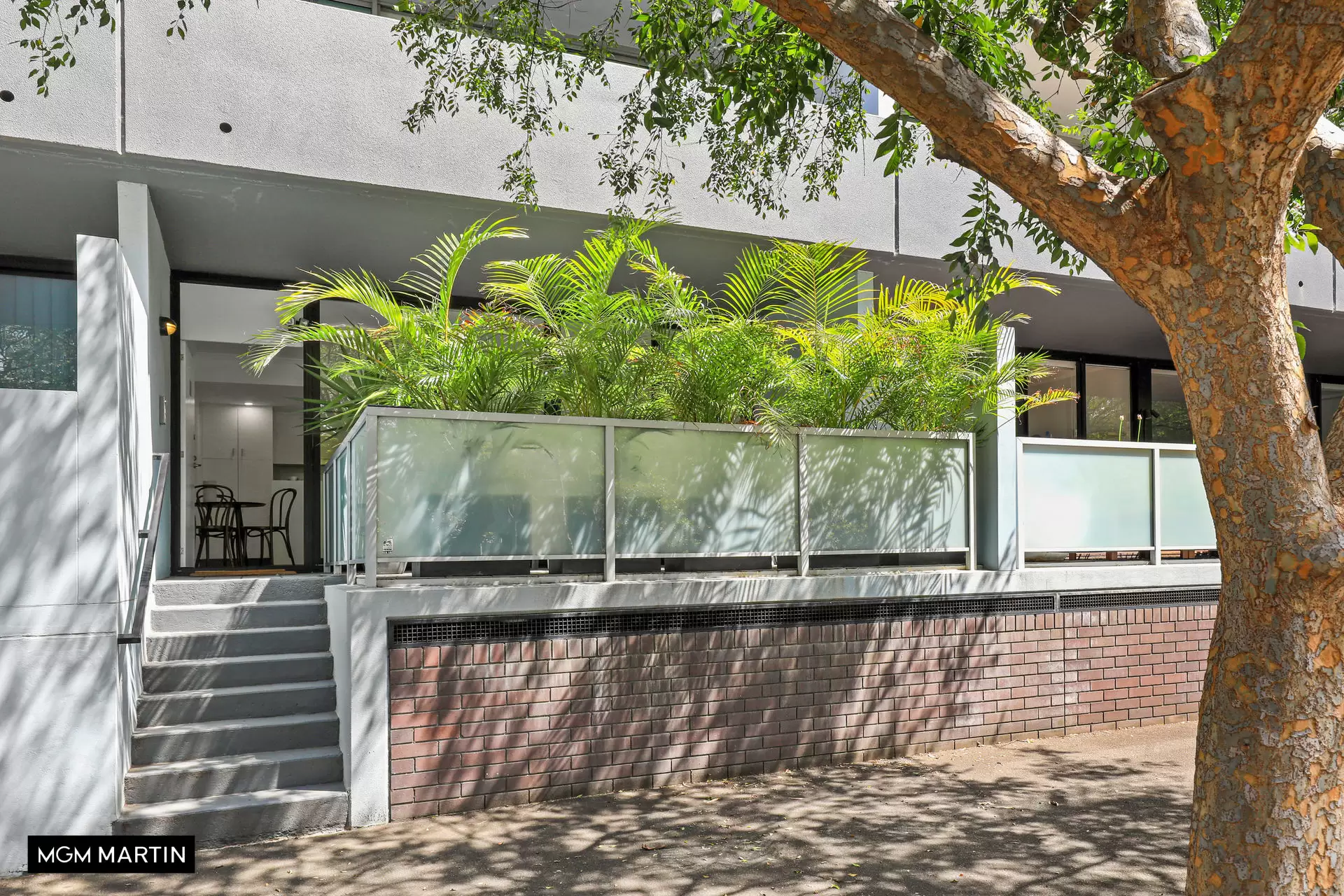 90/5A Victoria Park Parade, Zetland Leased by MGM Martin - image 1