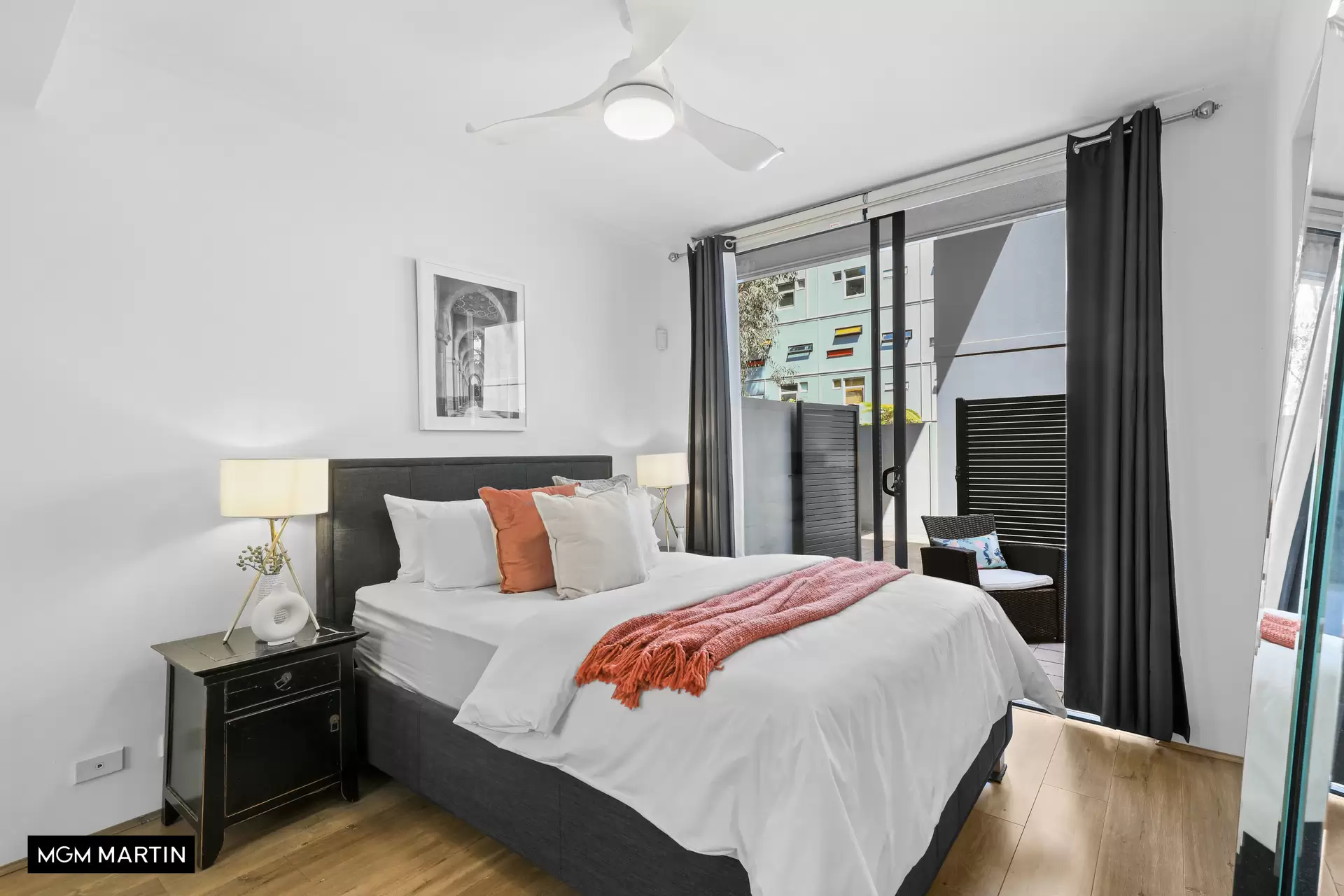 90/5A Victoria Park Parade, Zetland Leased by MGM Martin - image 1