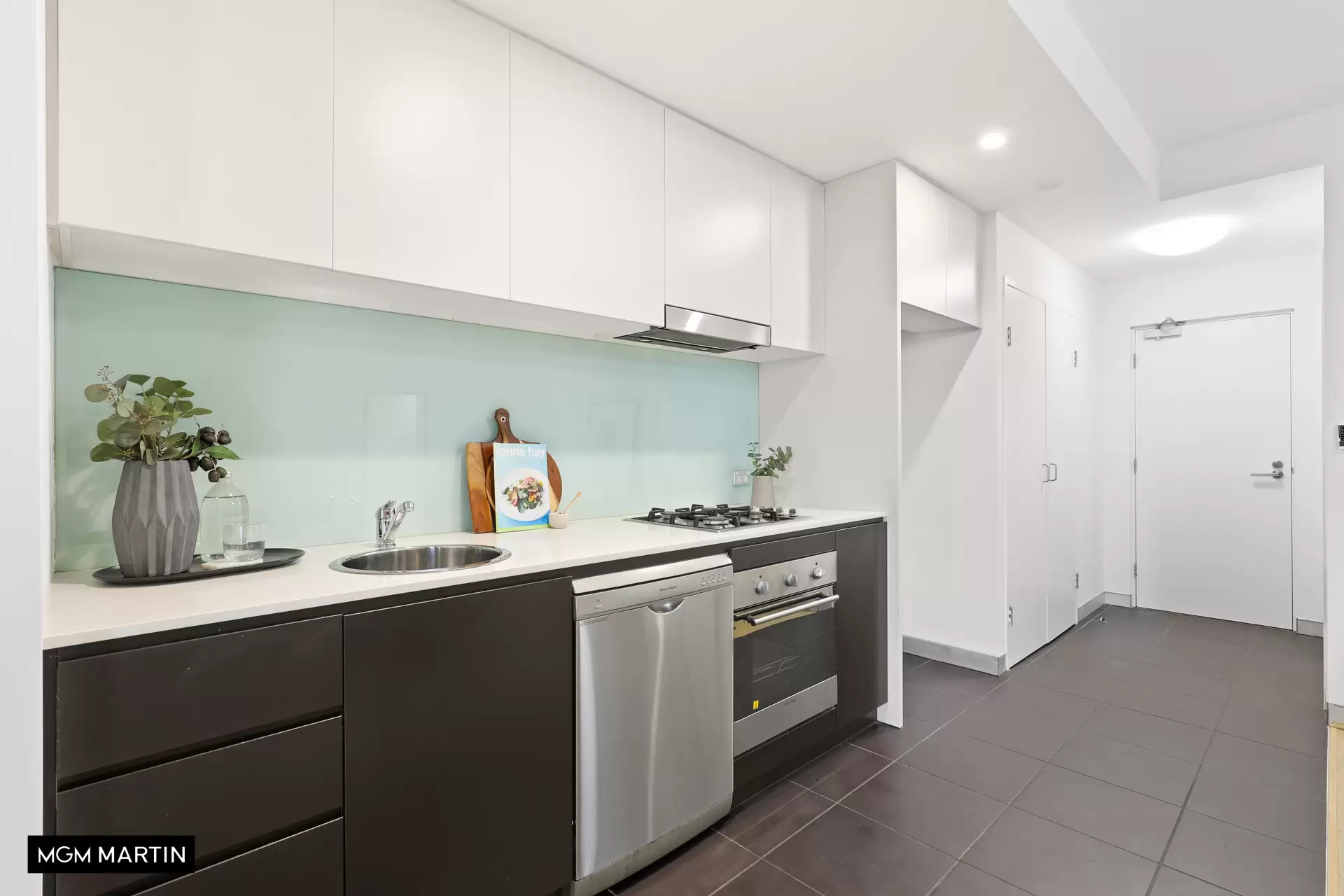 B404/222 Botany Road, Alexandria Leased by MGM Martin - image 1