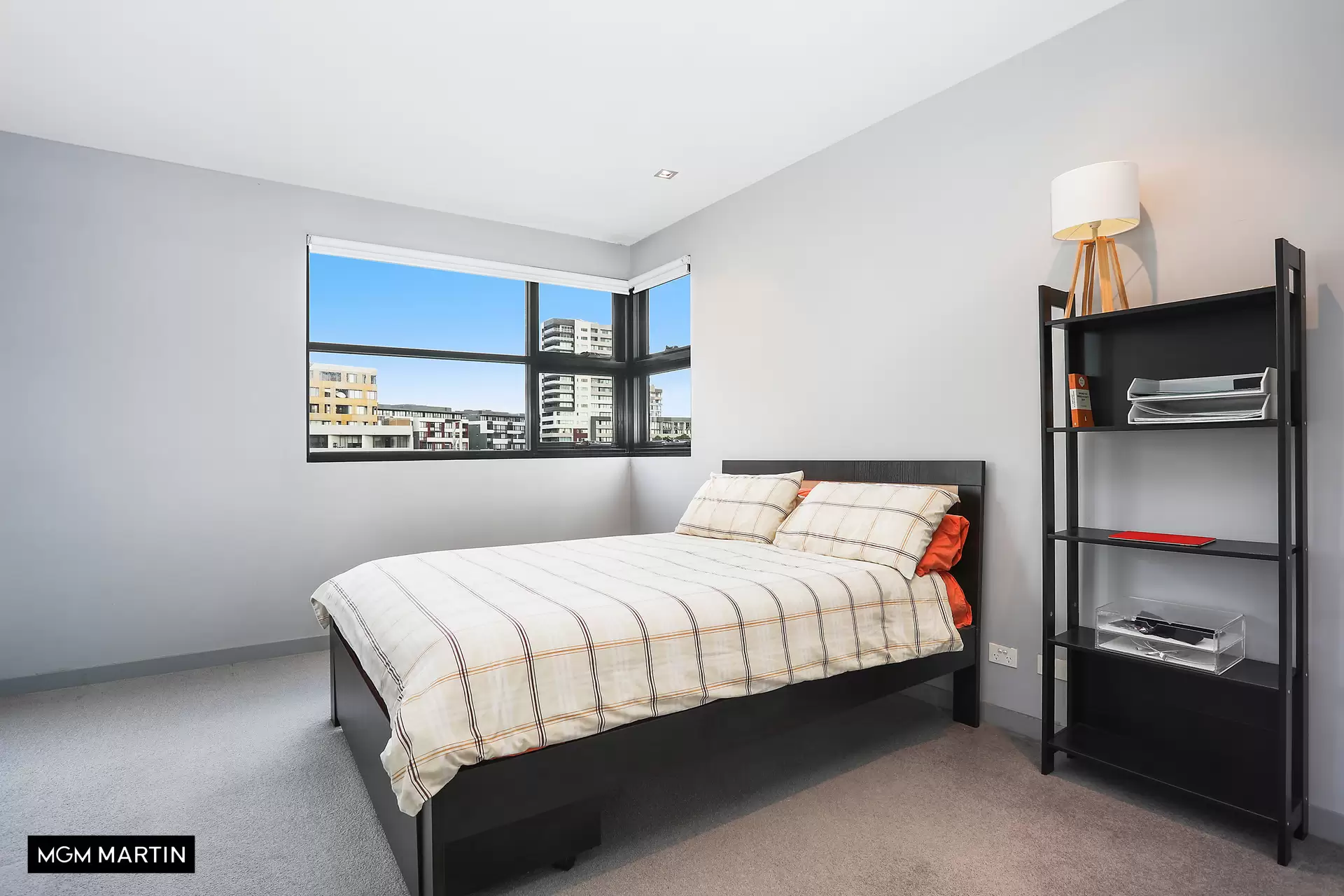 1503/1 Grandstand Parade, Zetland Leased by MGM Martin - image 1